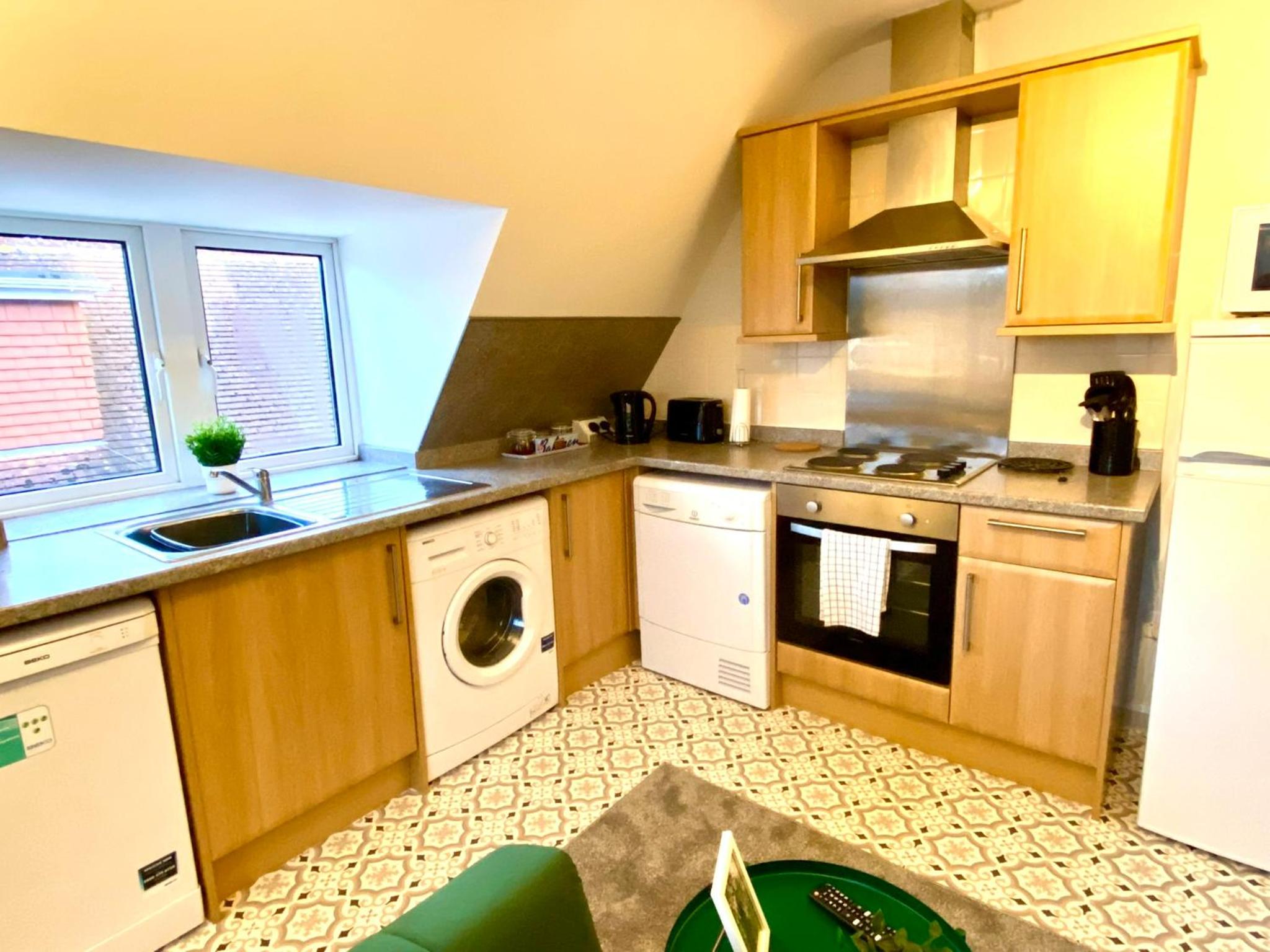 Two-Bedroom Apartment - Photo 6