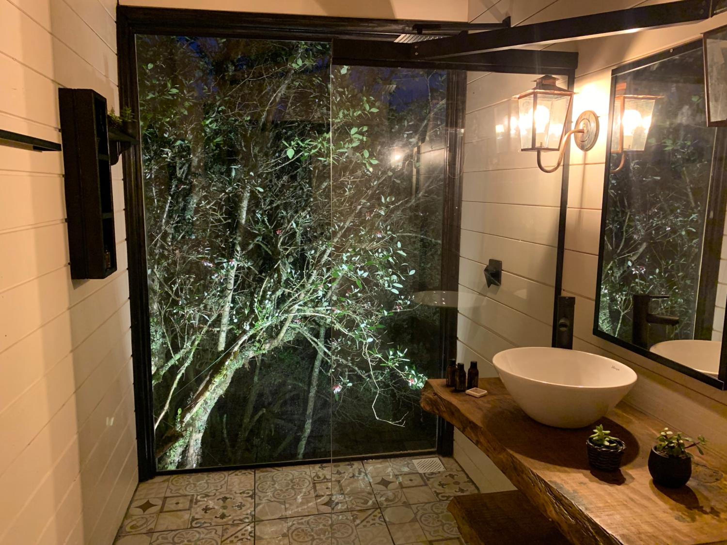 King Suite With Spa Bath photo 3