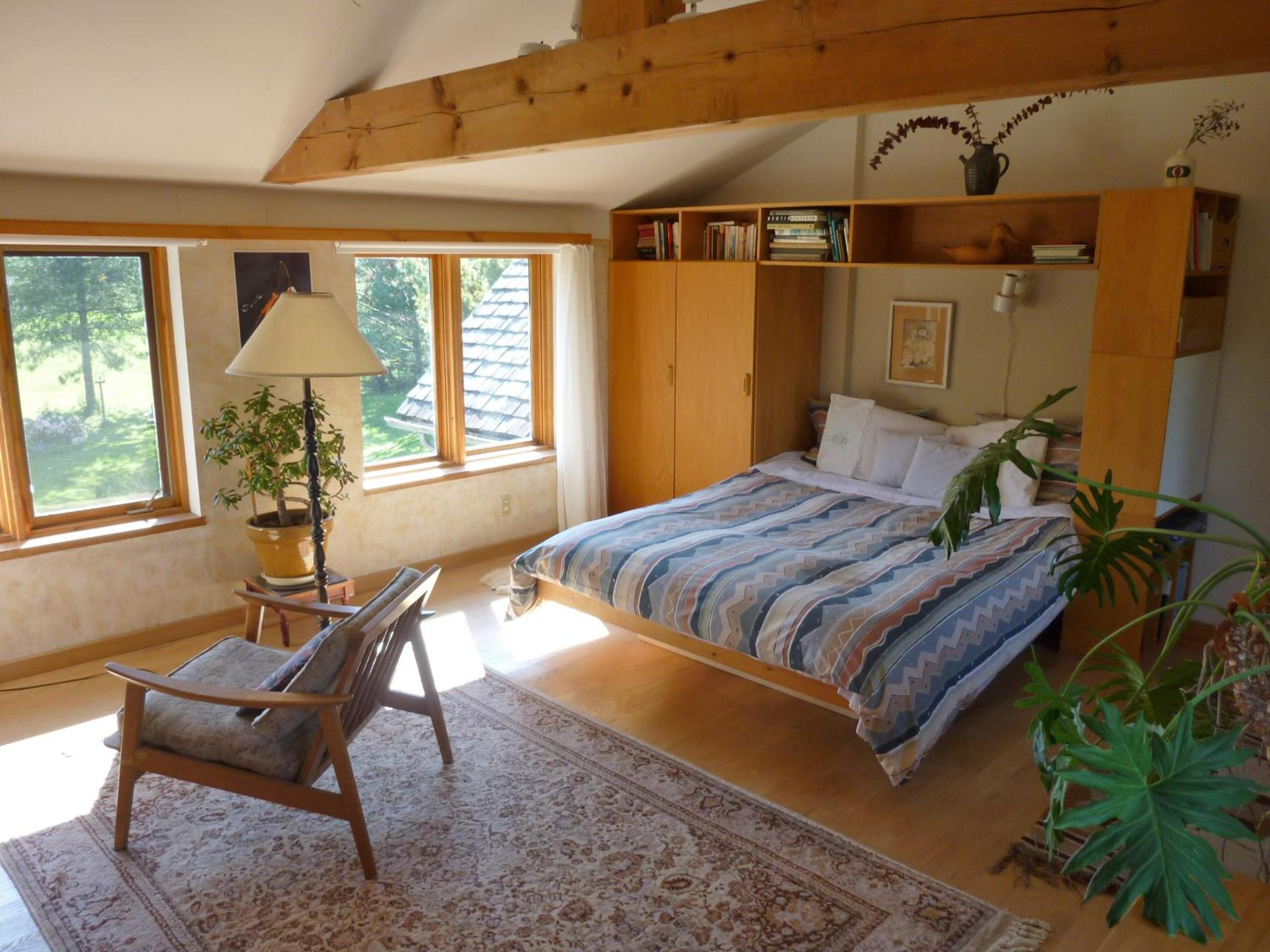 Queen Room with Single Bed photo 1