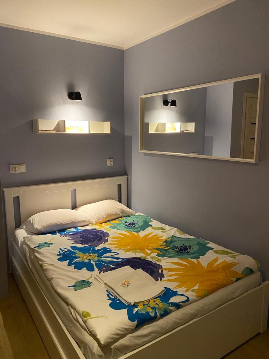 One-Bedroom Apartment - Photo 21