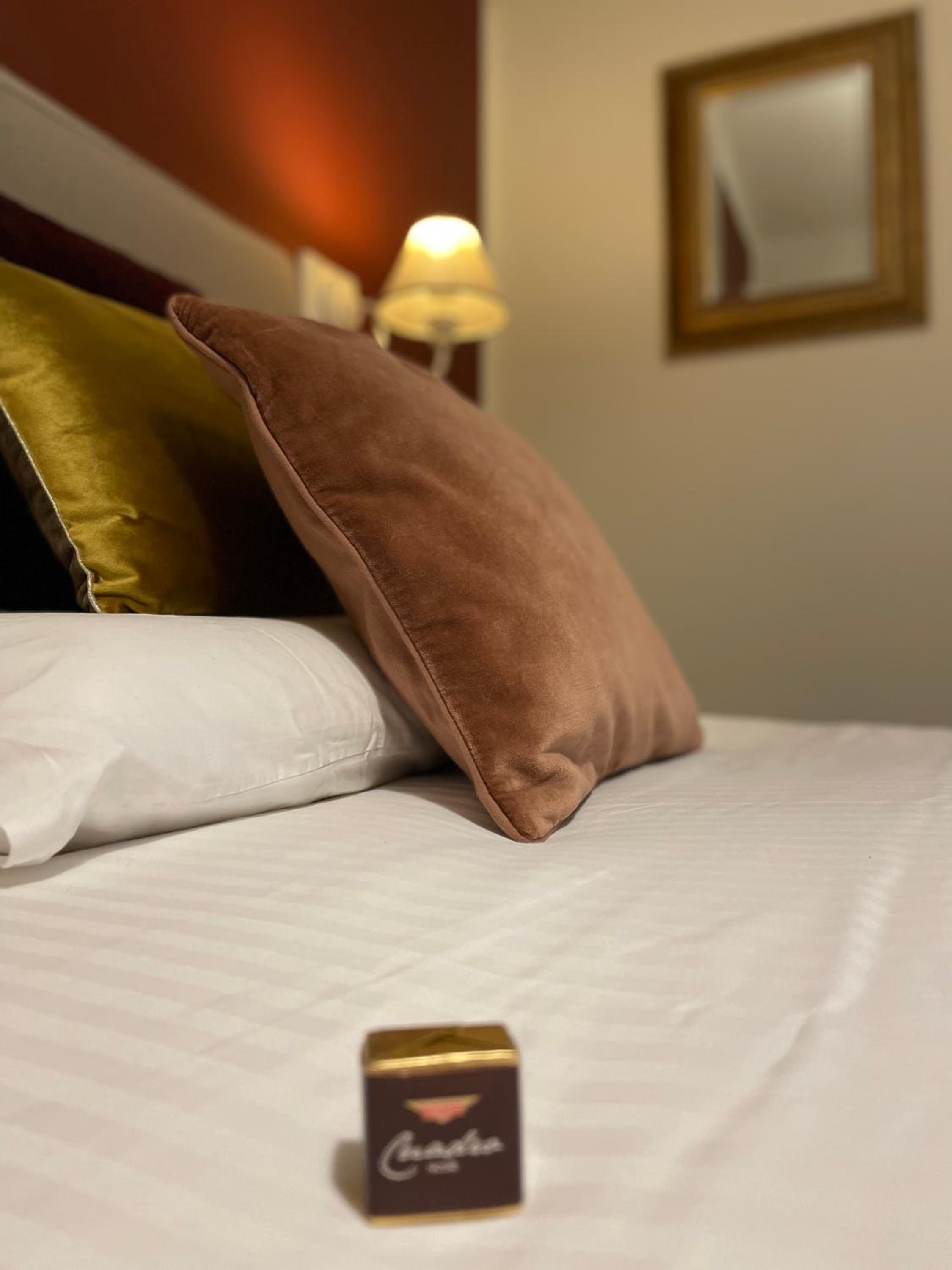 Deluxe Double or Twin Room with Balcony - Photo 3