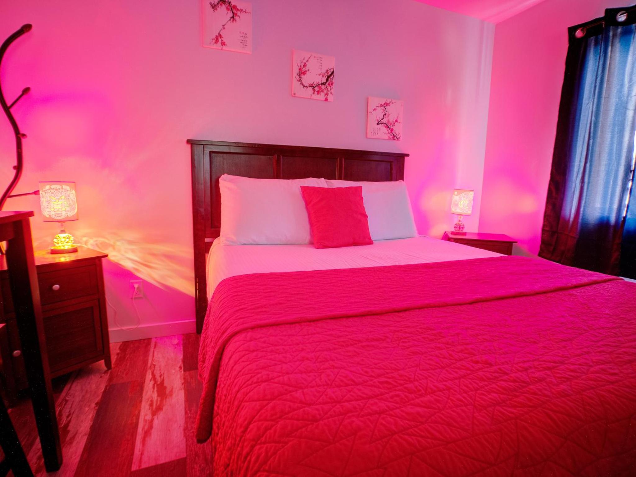Queen Room photo 1