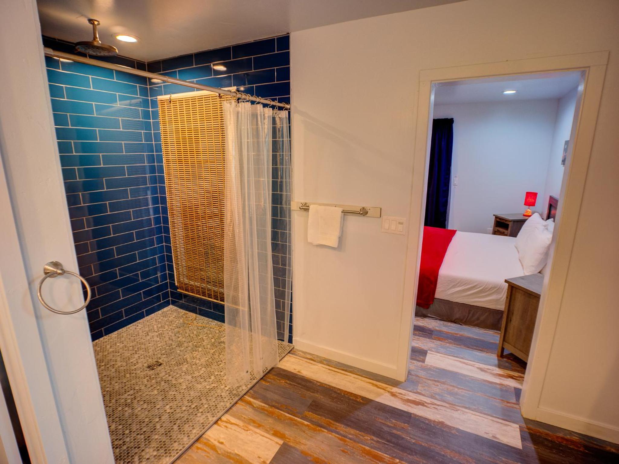 King Room with Balcony photo 3