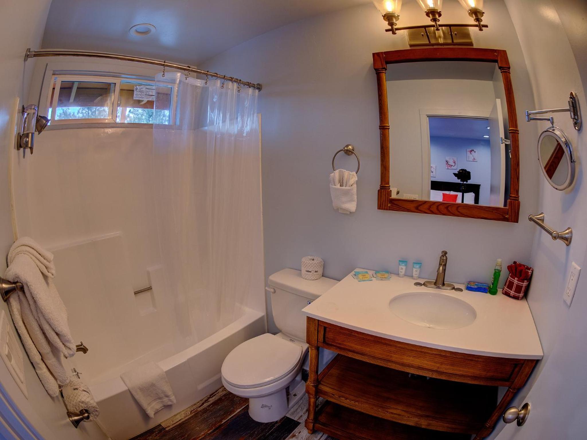 Queen Room photo 3