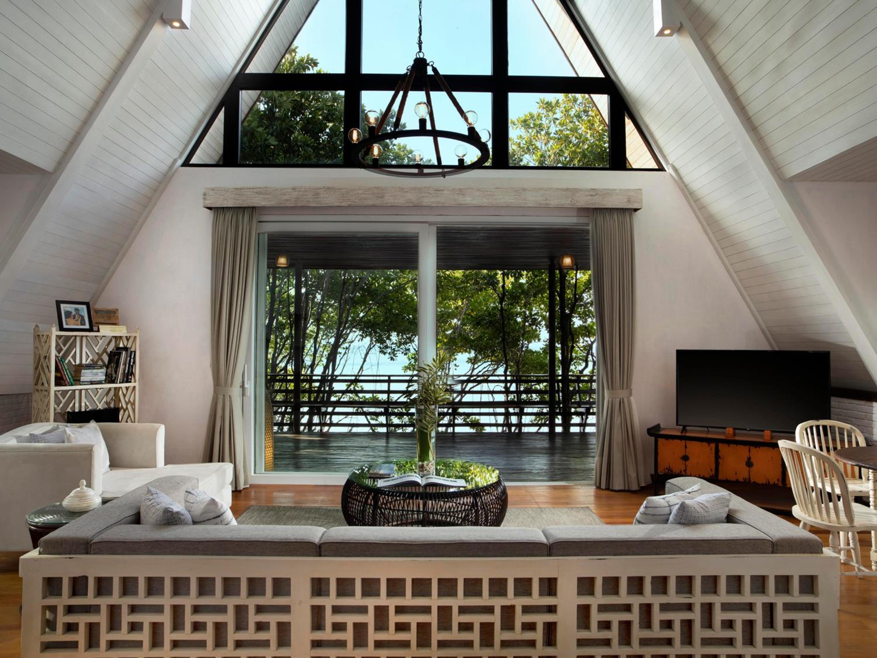 Founder's Home at Ocean Front Mangrove Villa with Free Water Sport and Trekking - Photo 1