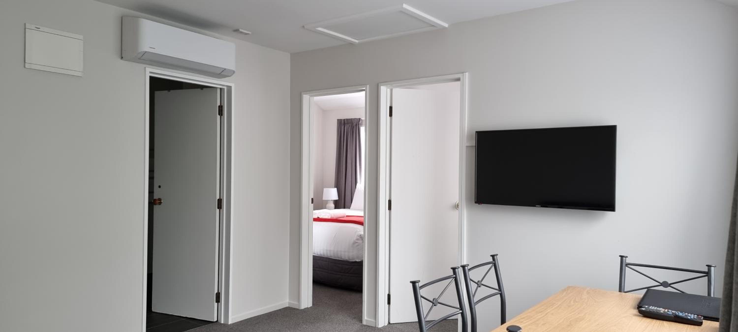 Two-Bedroom Apartment thumbnail 6
