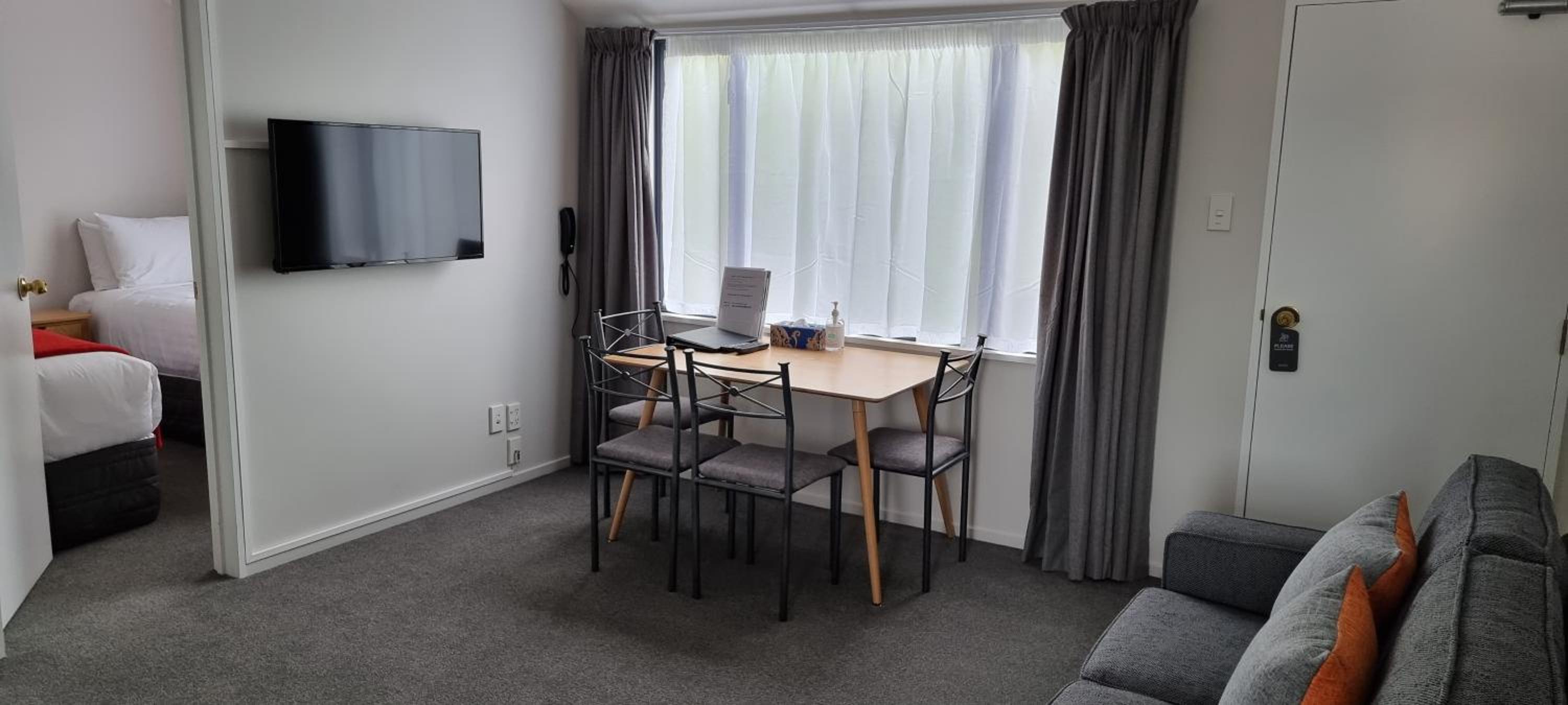 Two-Bedroom Apartment thumbnail 5