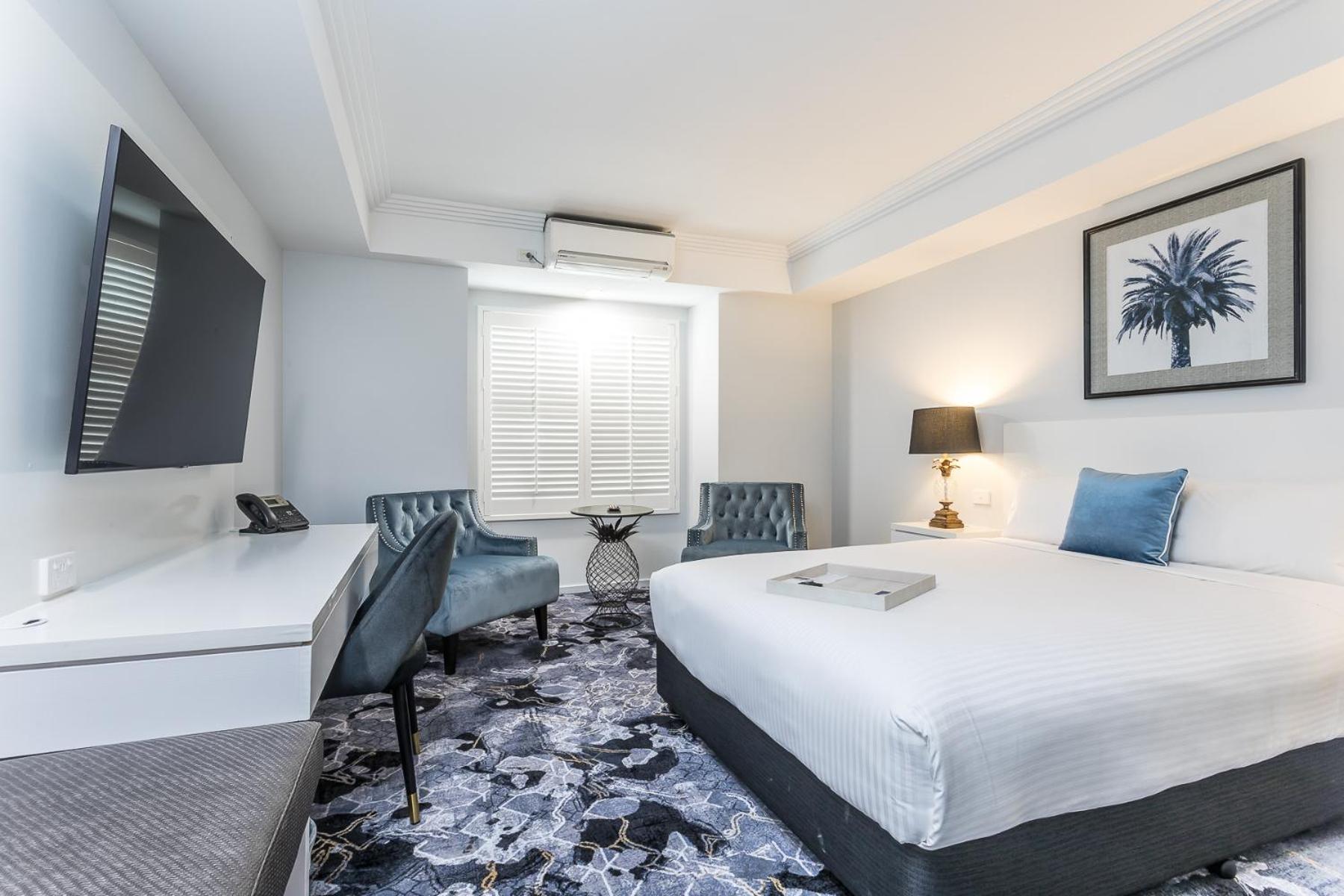 Deluxe Queen Room - Photo 1