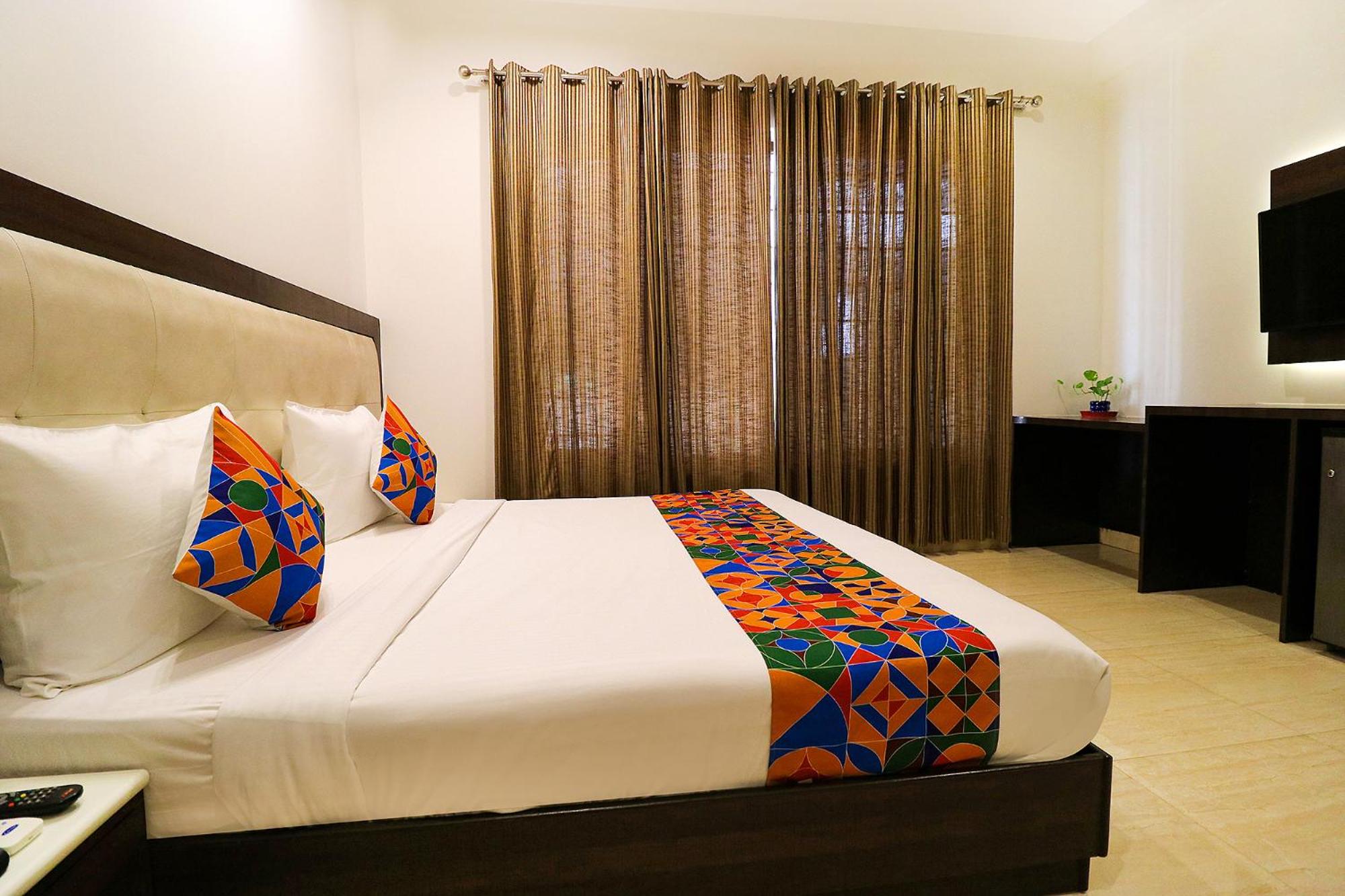 Deluxe Room - Photo 4