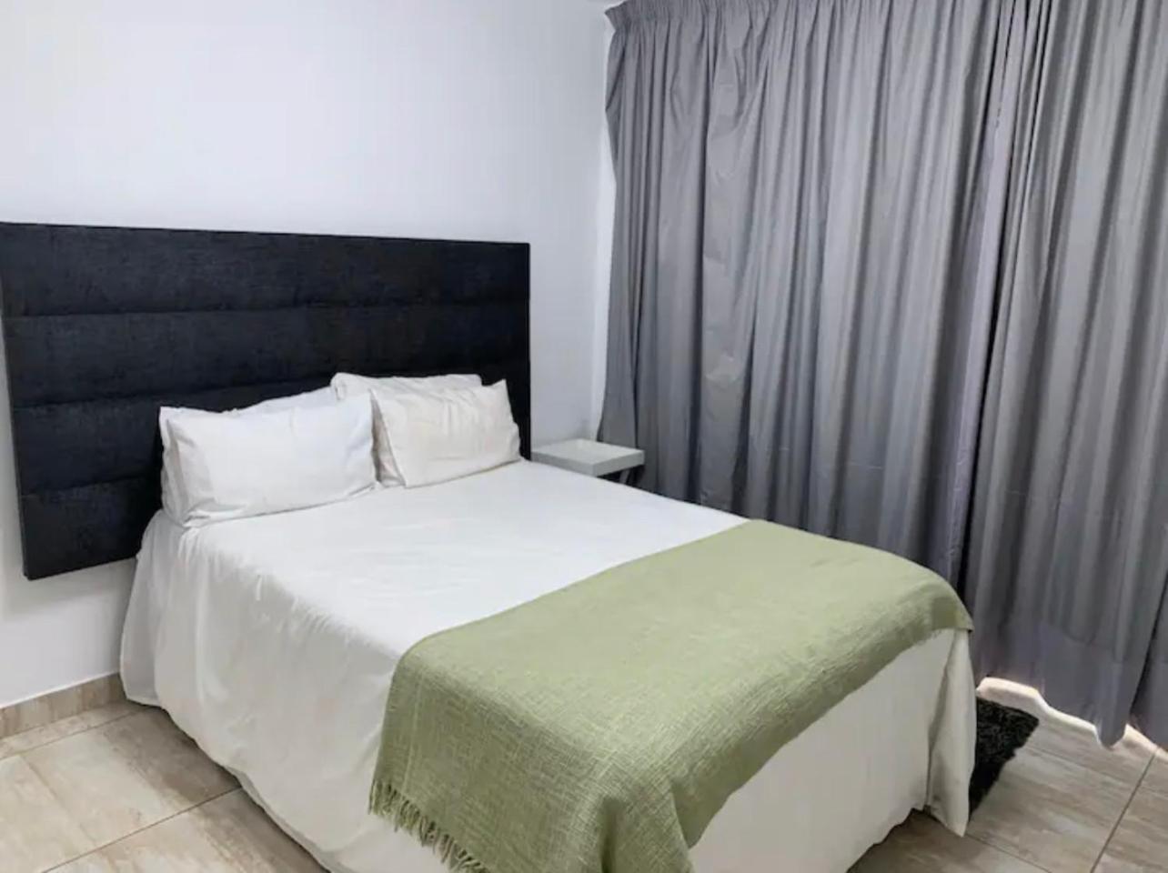 One-Bedroom Apartment - Photo 13