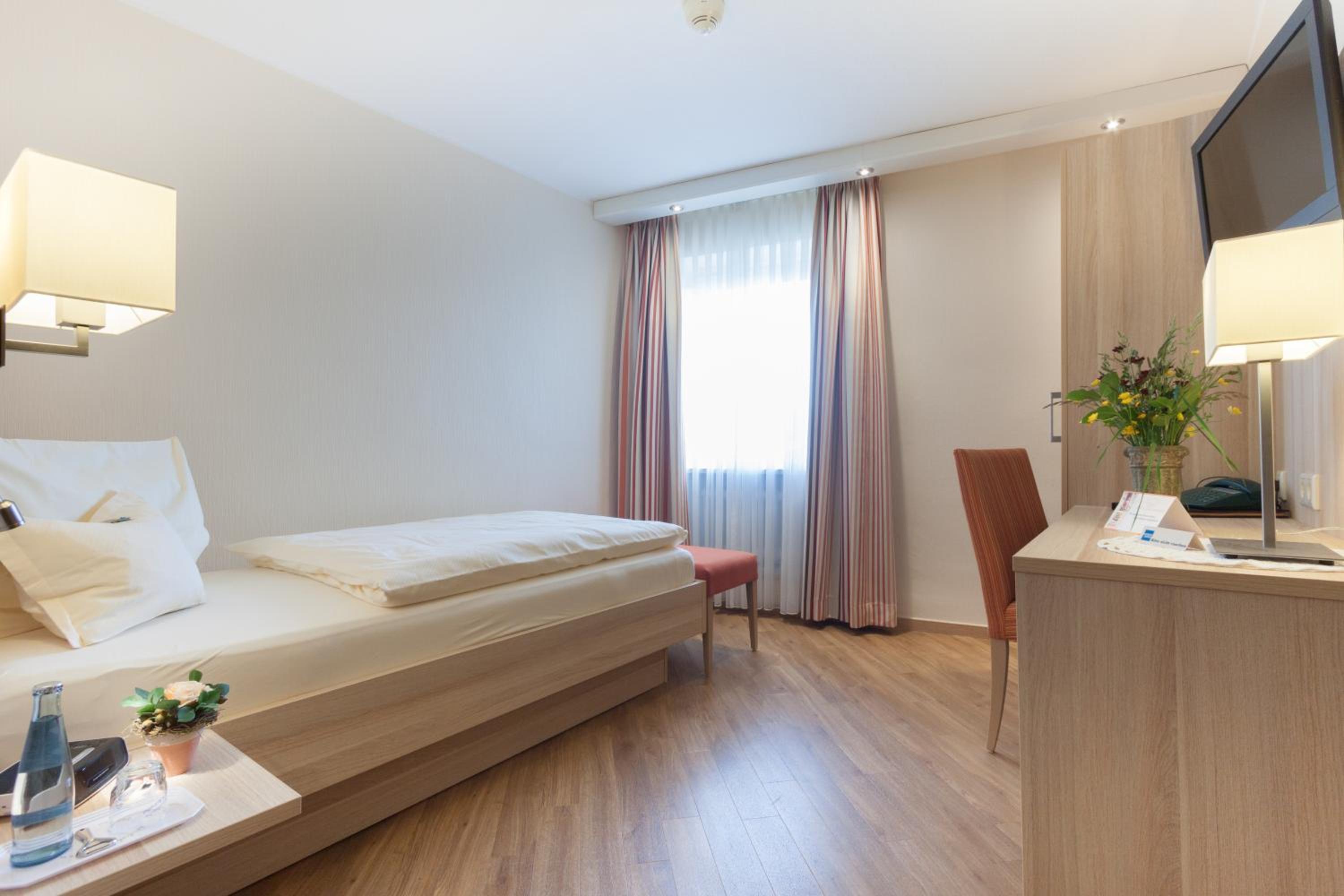 Comfort Single Room