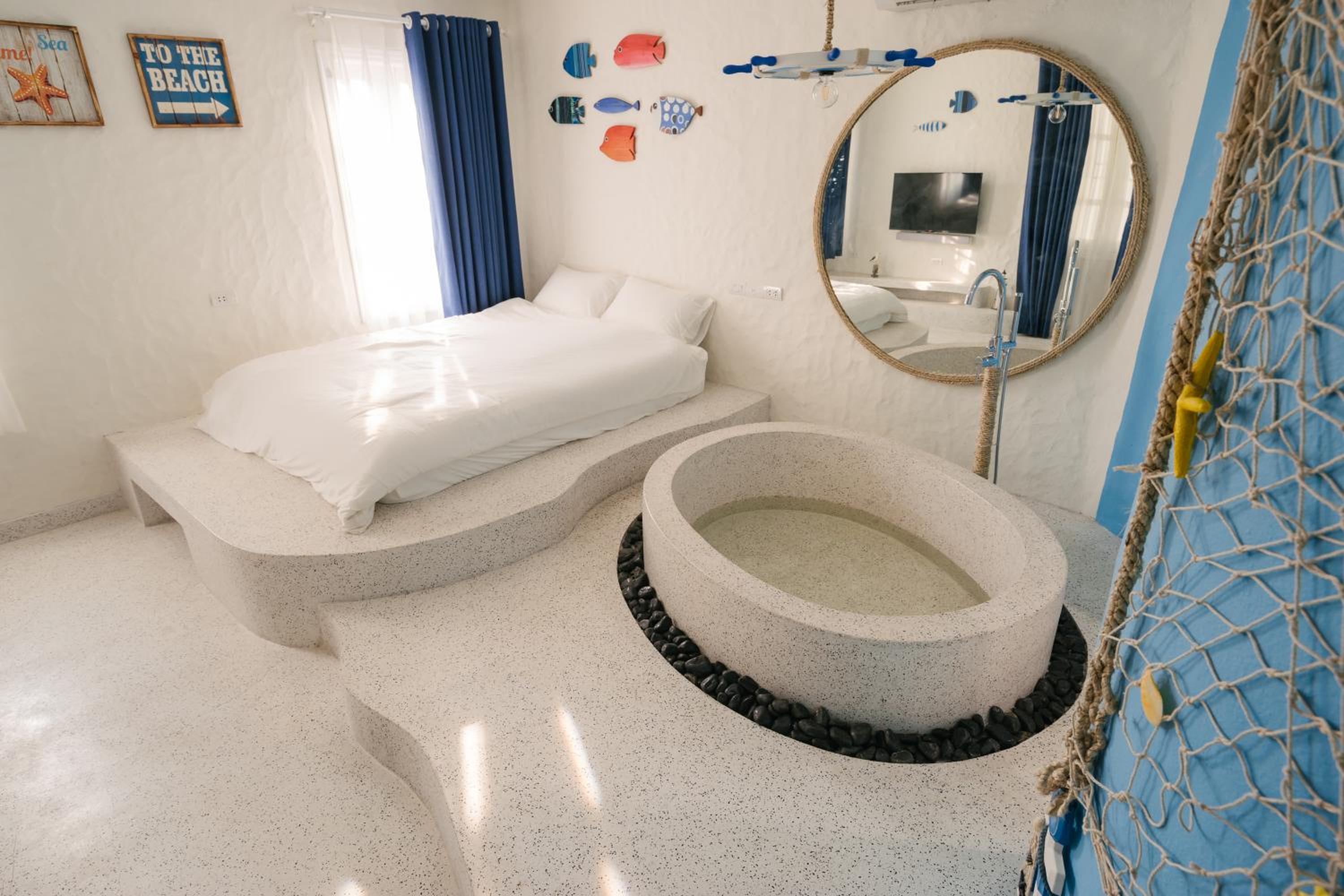 Deluxe Double Room with Bath