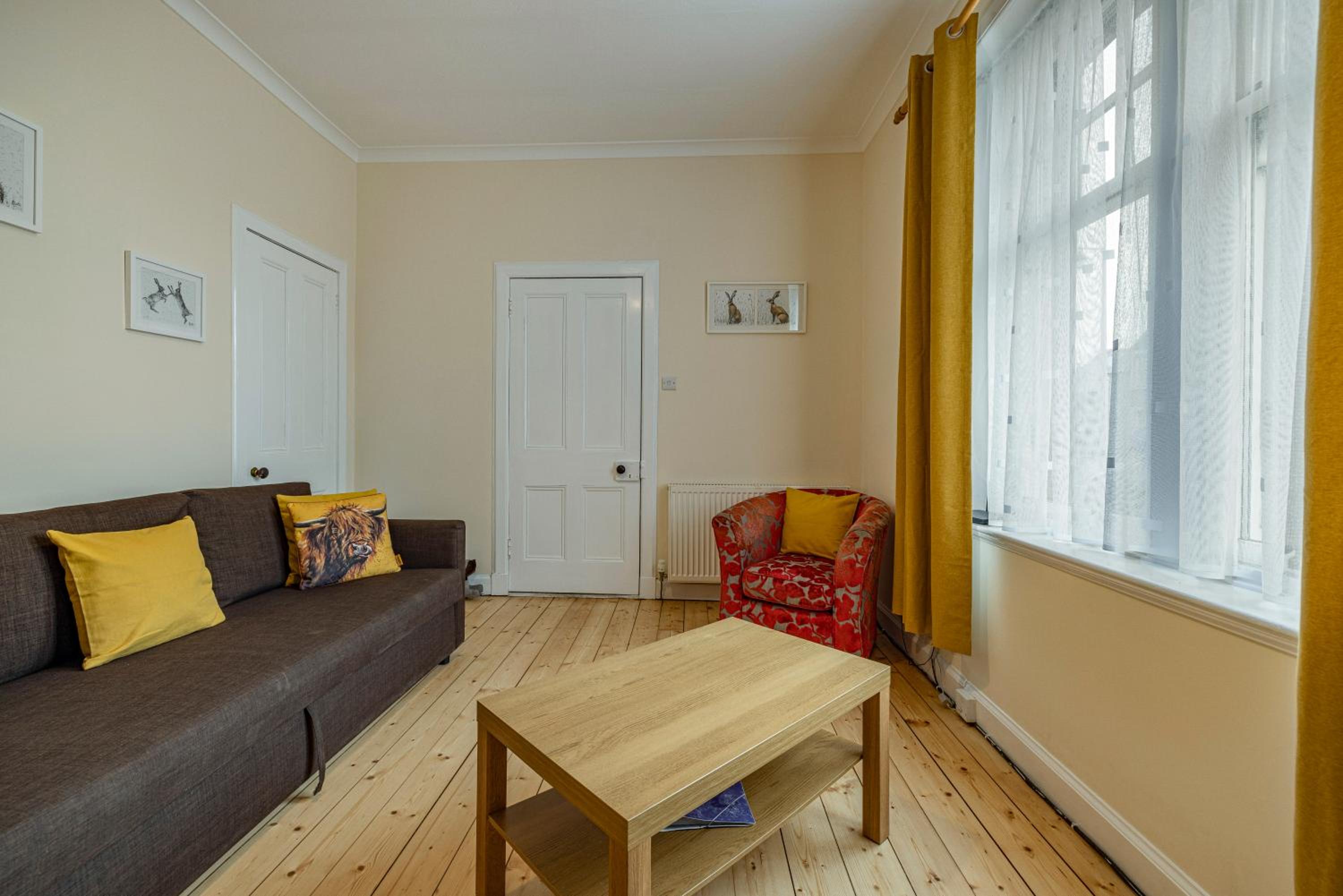 Apartment - Ground Floor - Photo 3
