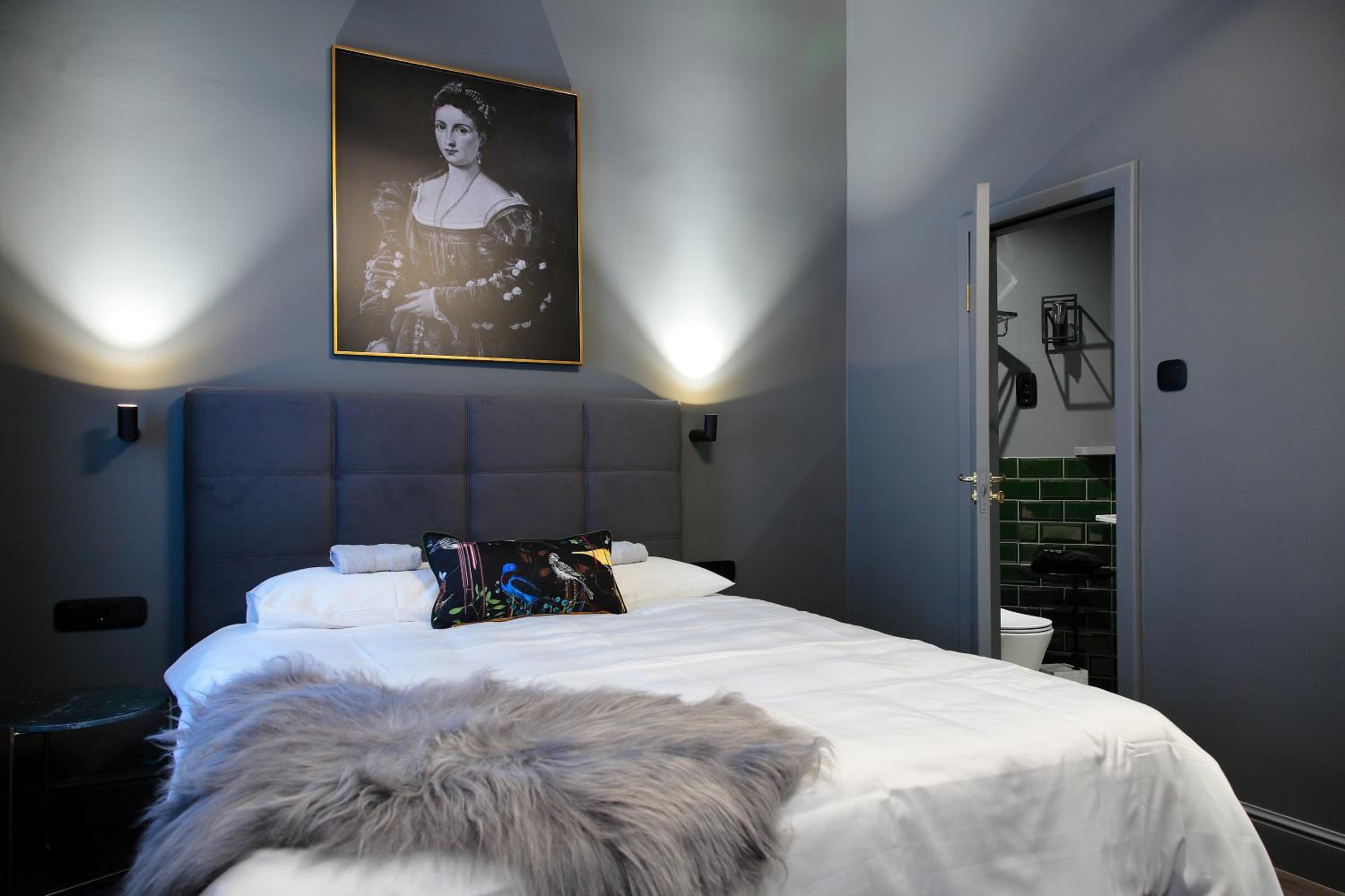 Budget Double Room - Photo 1