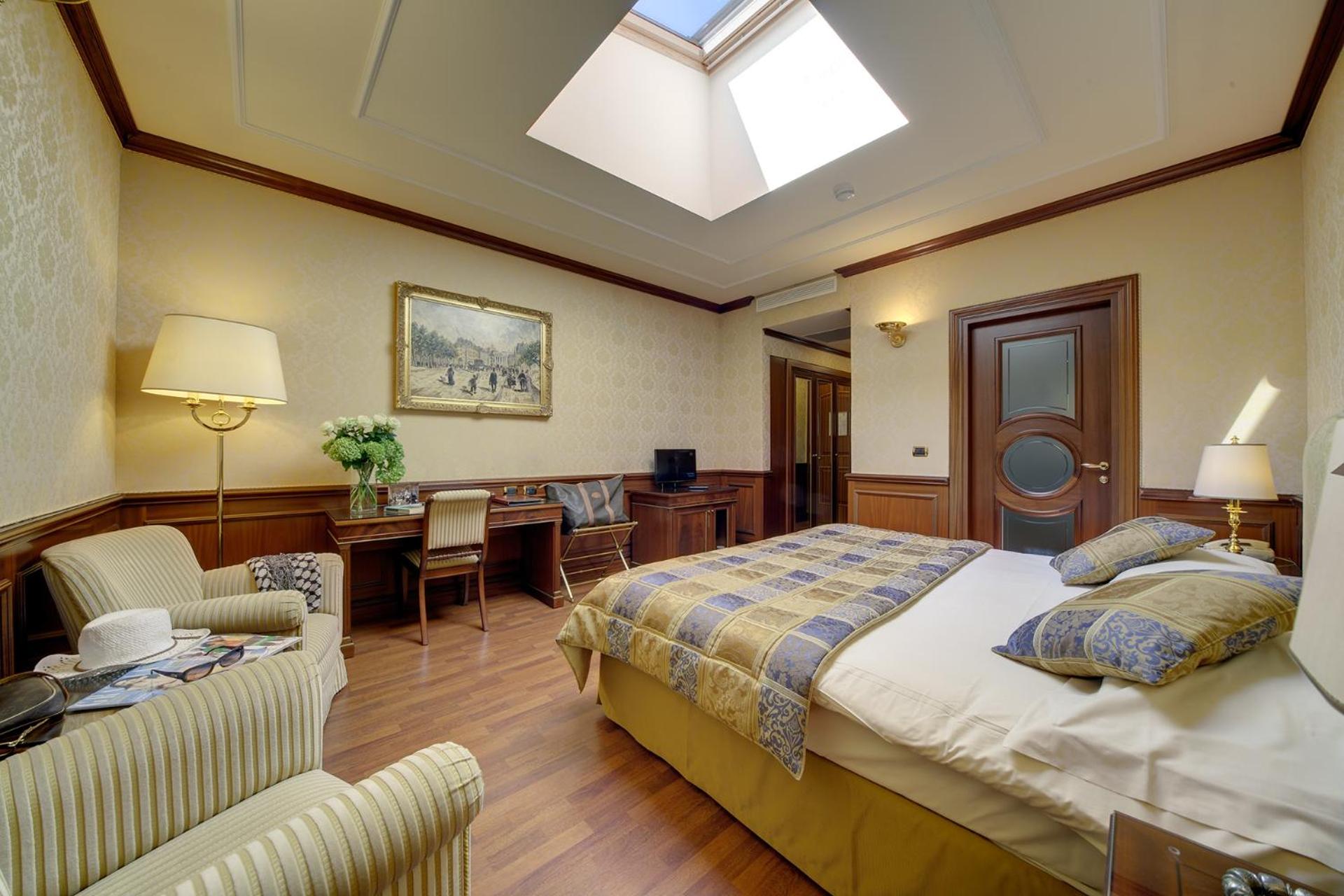 Economy Double Or Twin Room - Photo 4