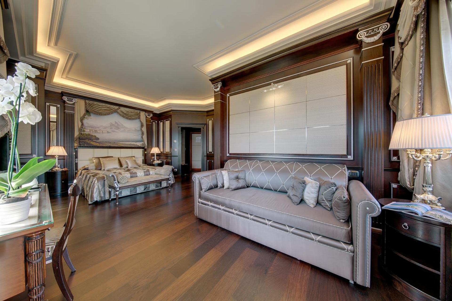 Junior Suite with Lake View - Photo 3