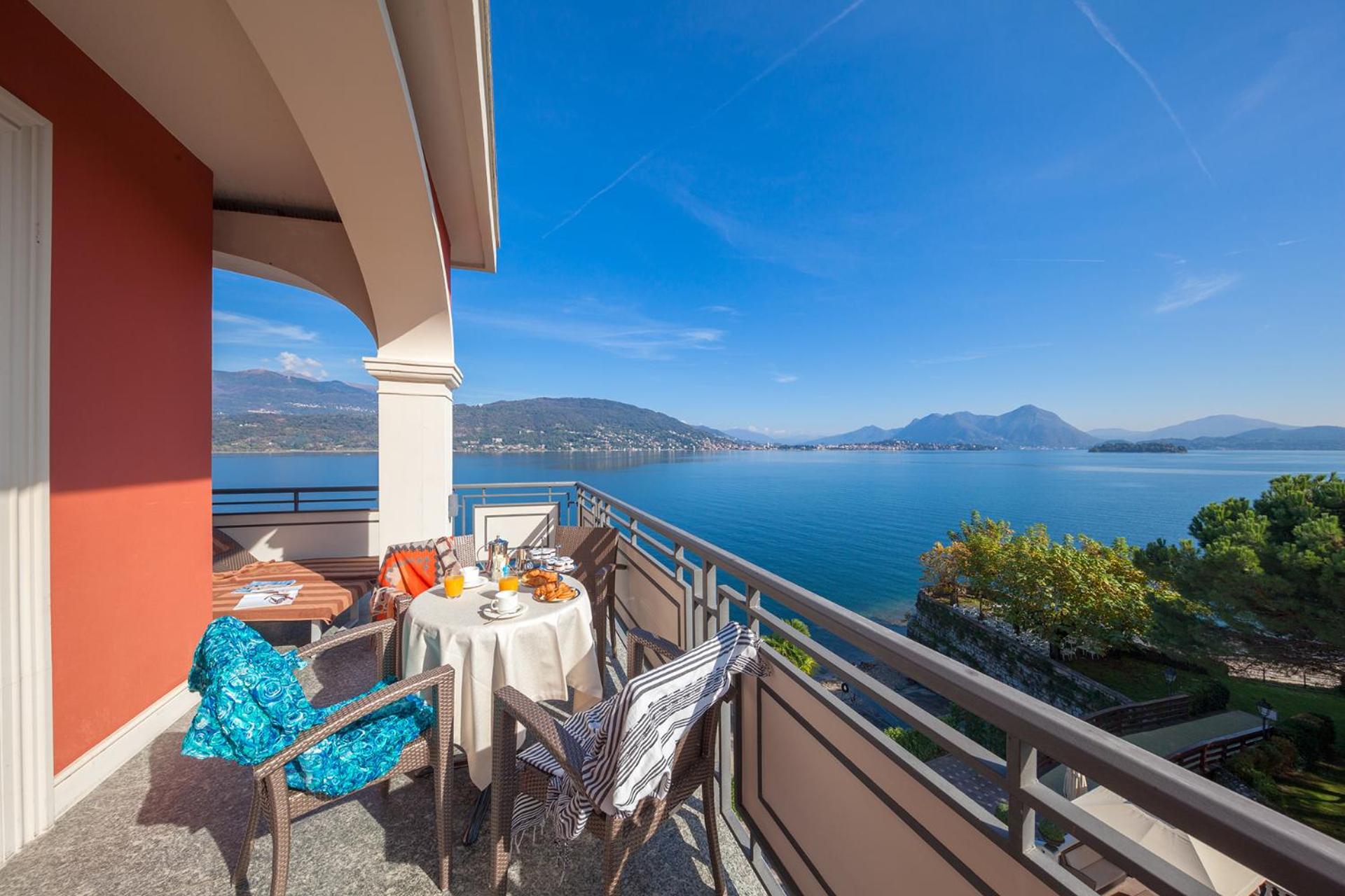 Junior Suite with Lake View - Photo 8