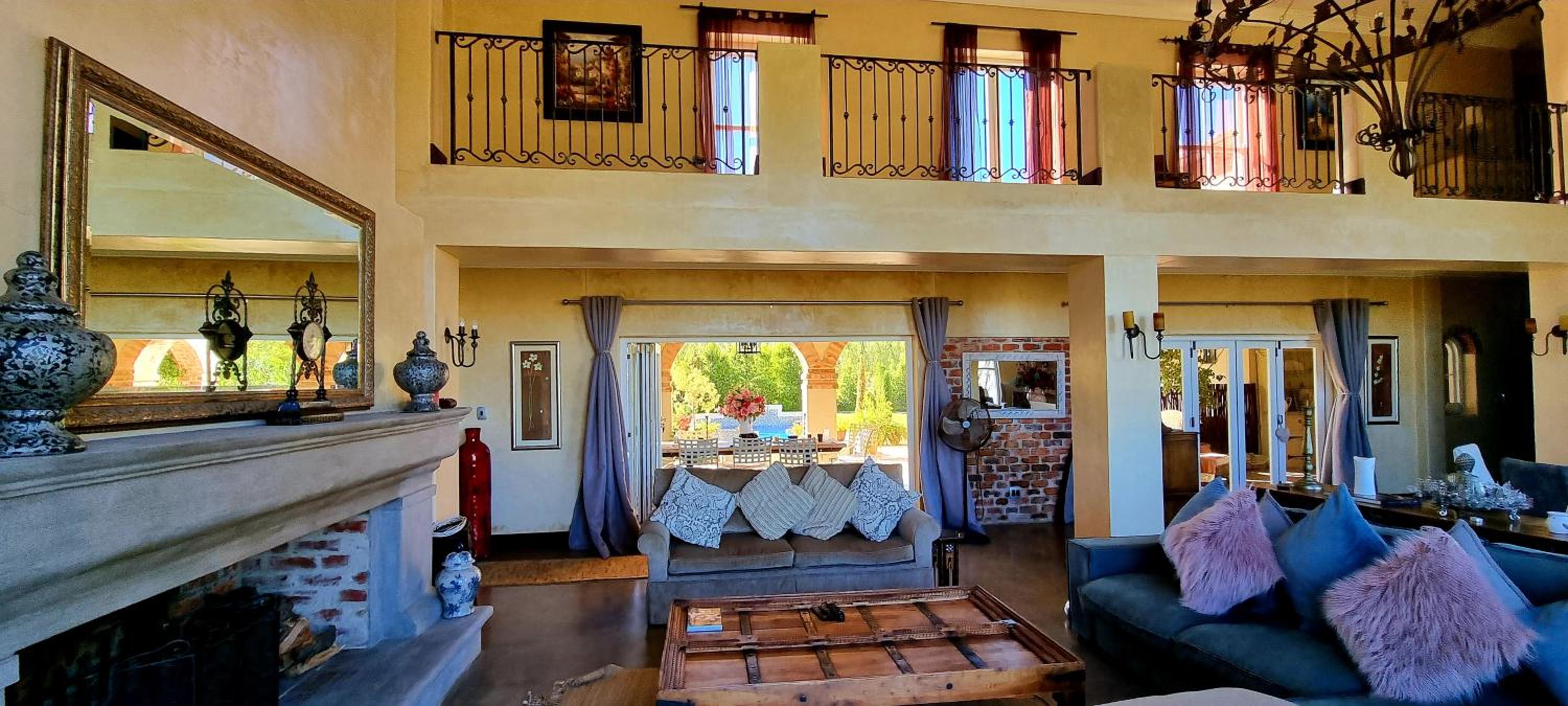 Suite with Mountain View - Photo 16