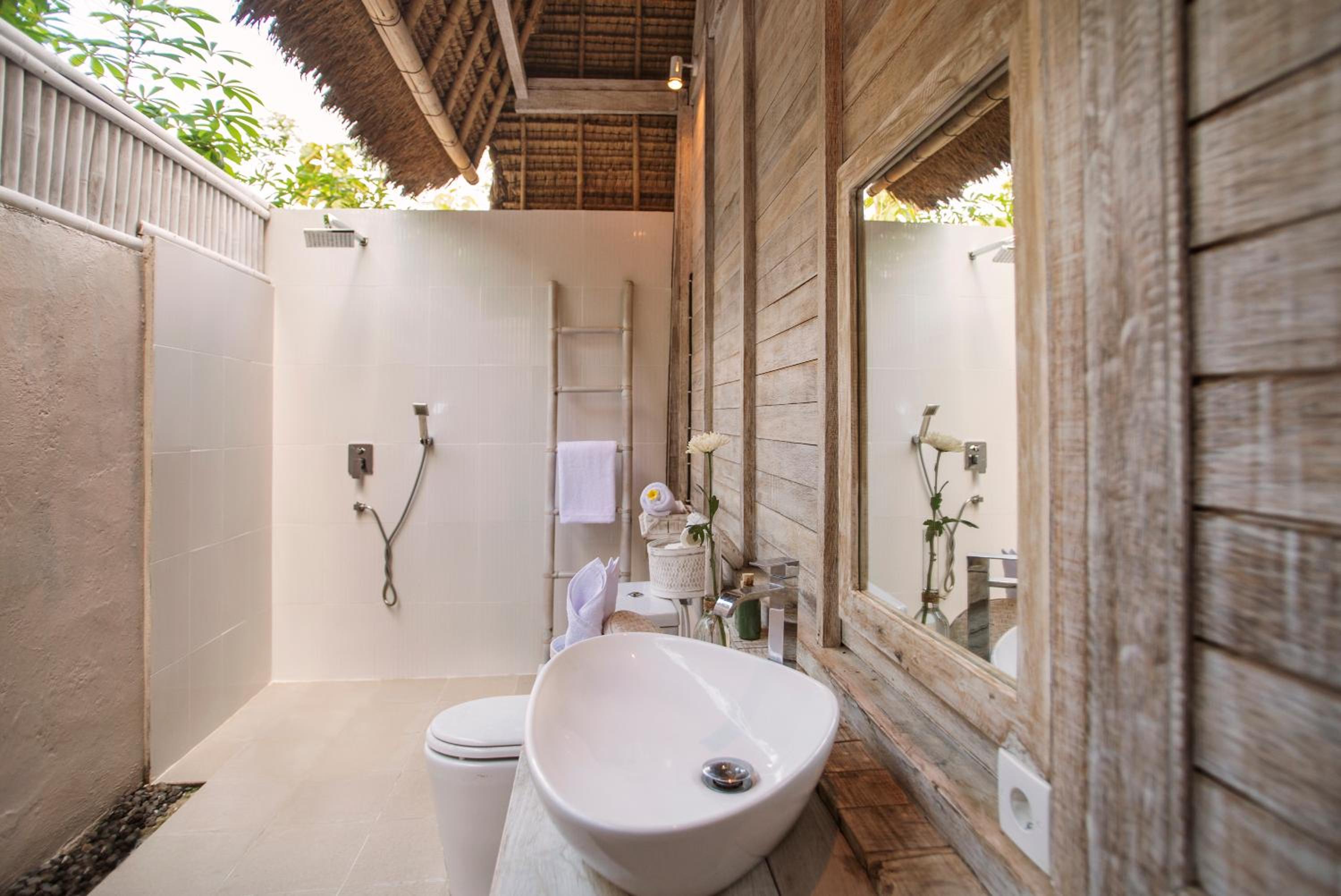 One-Bedroom Bungalow - Photo 4