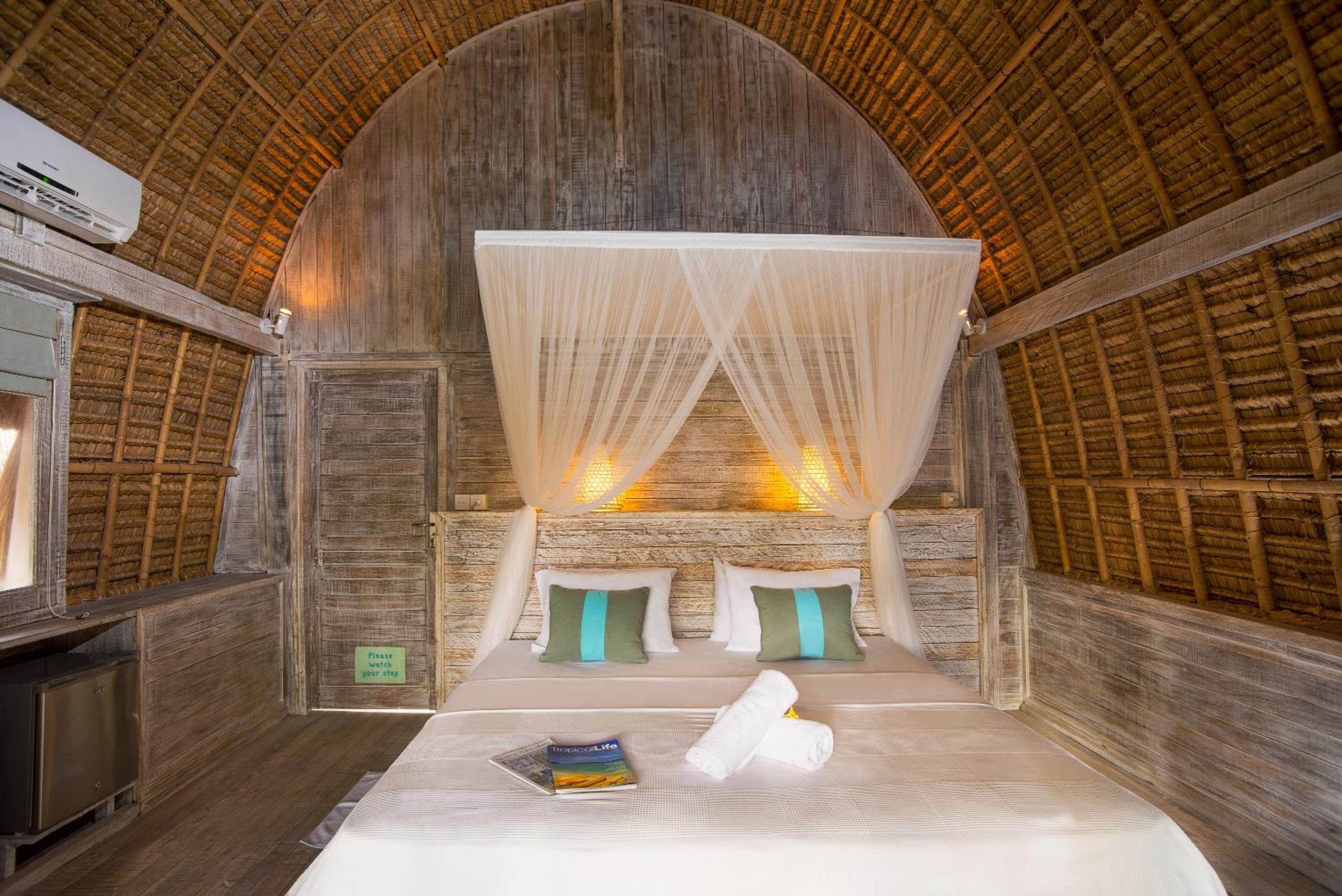 One-Bedroom Bungalow - Photo 1
