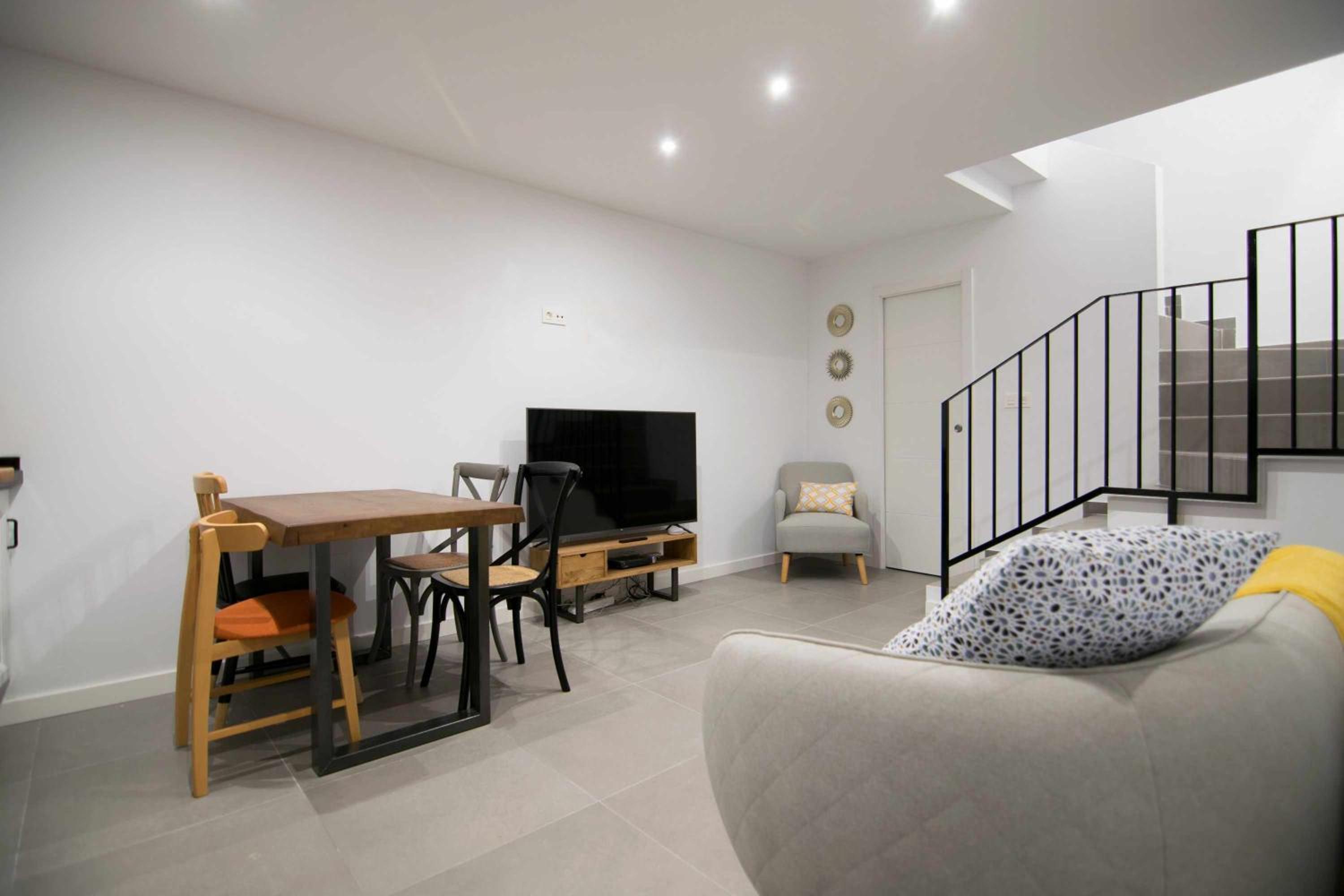 Two-Bedroom House photo 2