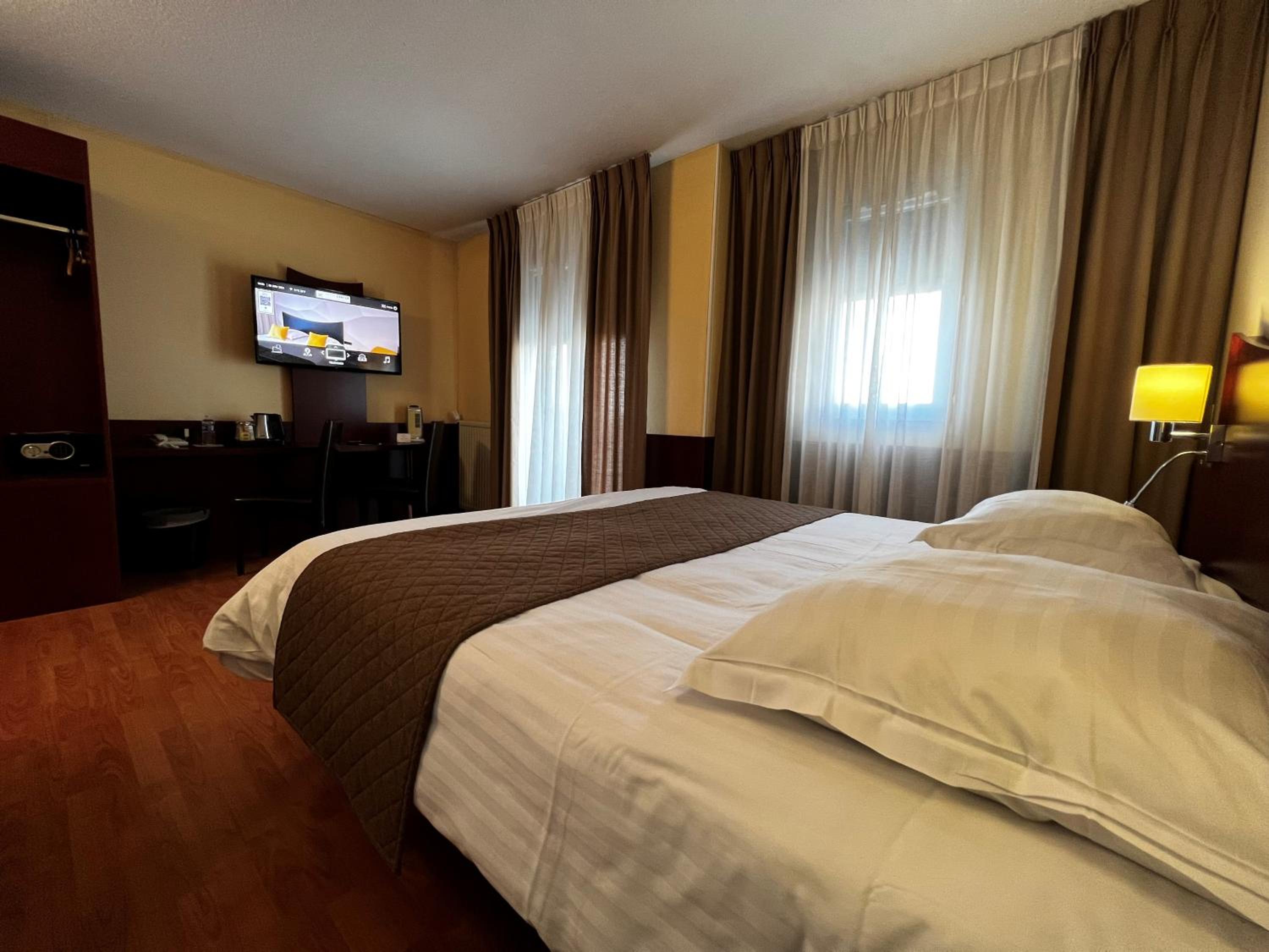 Great Comfort Double Room - Photo 6