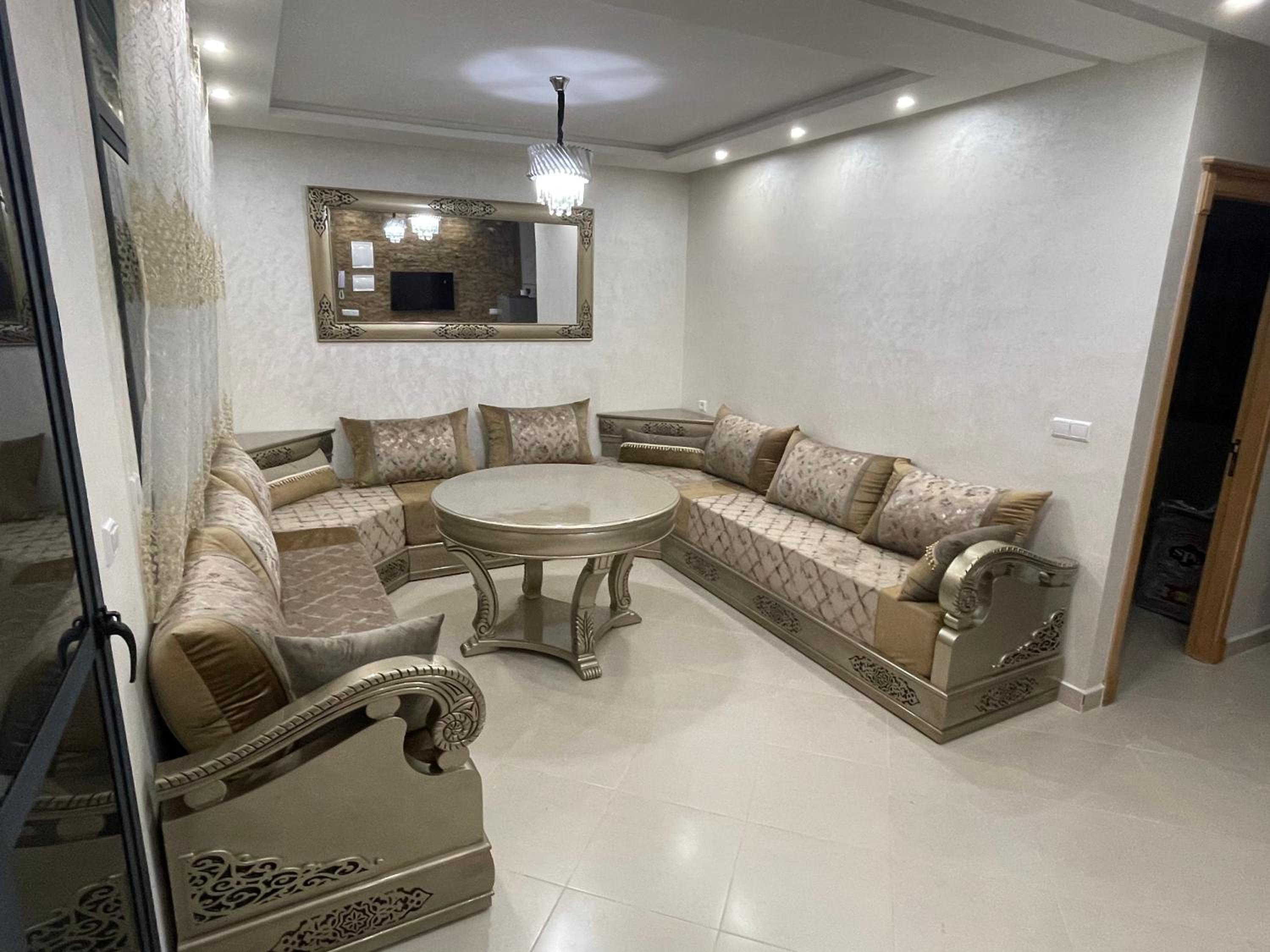One-Bedroom Apartment - Photo 14
