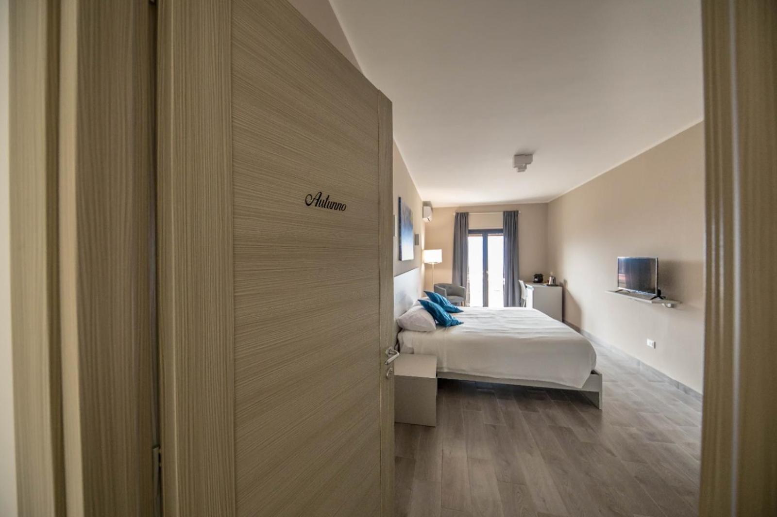 Large Double or Twin Room