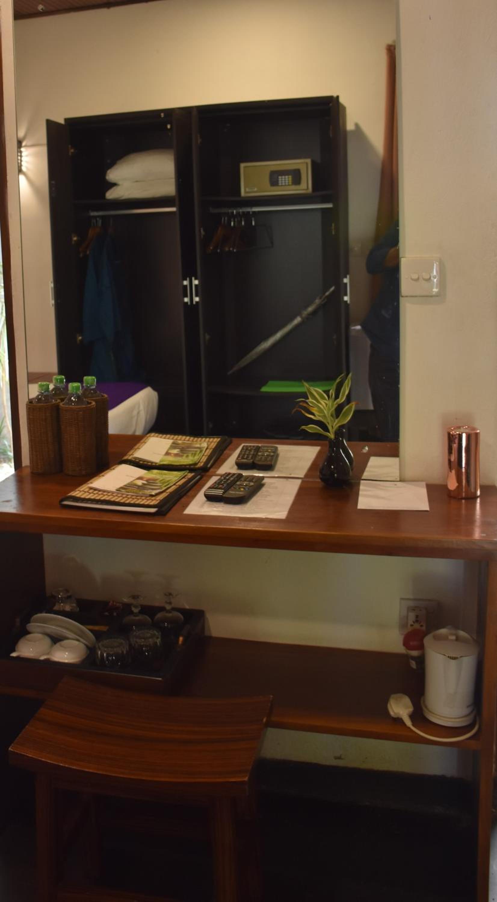 Quarto Individual com Banheiro Privativo