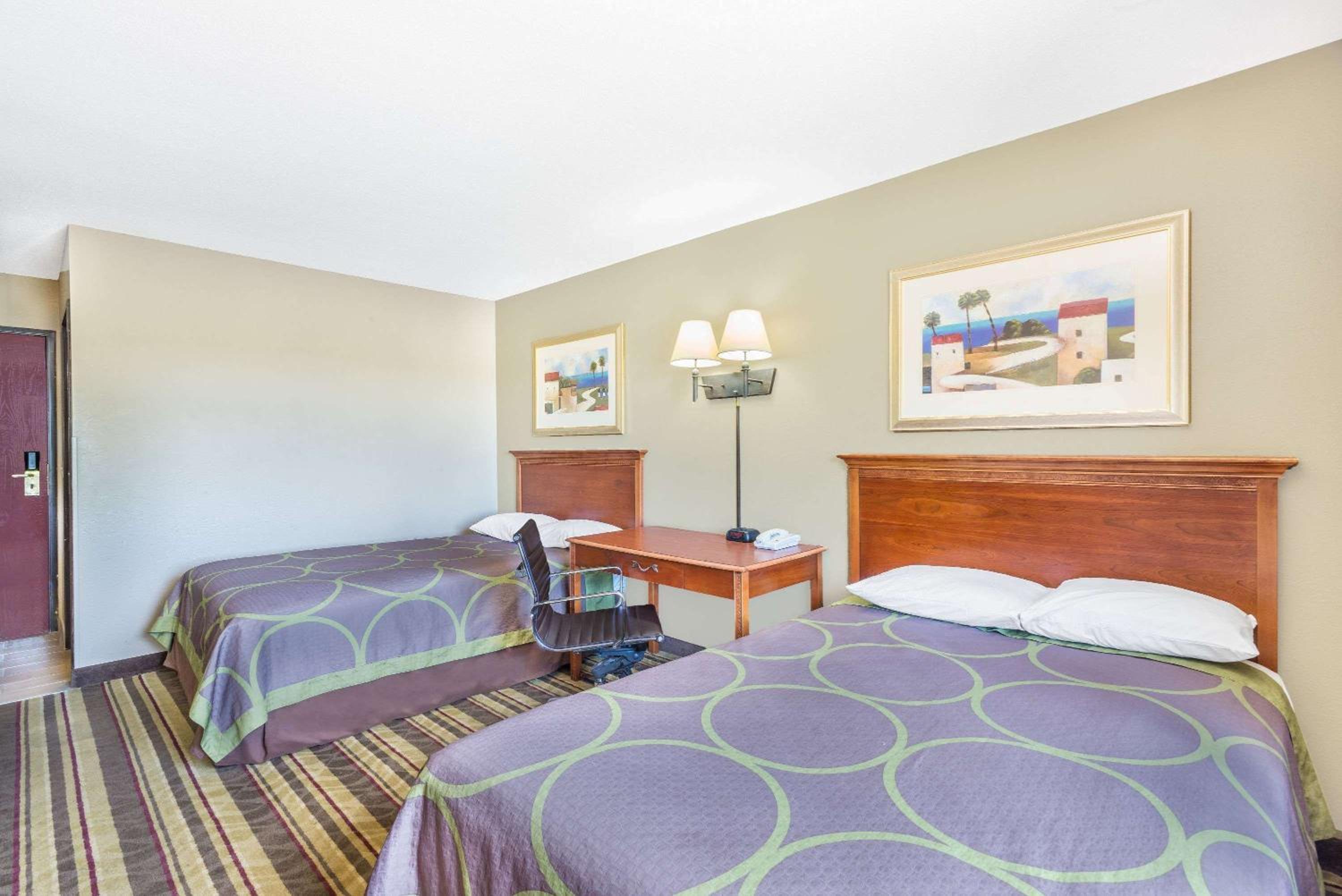 Deluxe Double Room with Two Double Beds - Non-Smoking