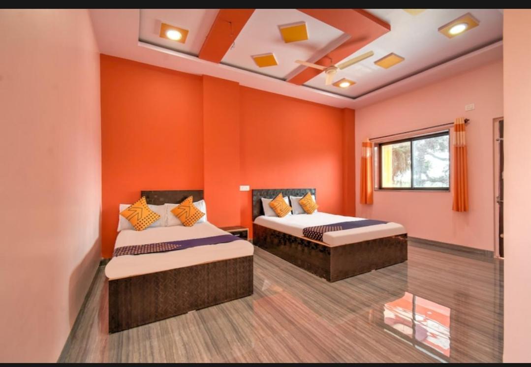 Double Room with Balcony (3 Adults) photo 3