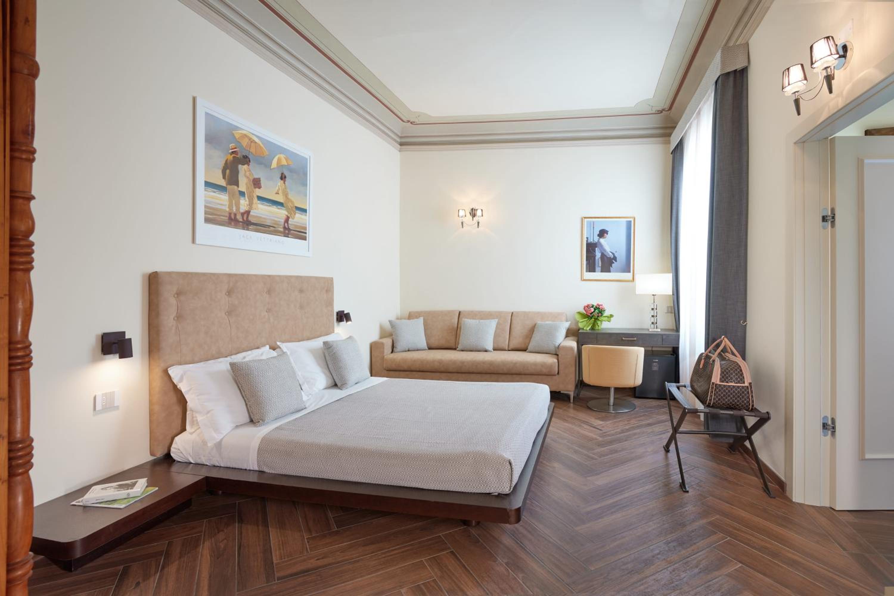 Standard Queen Room photo 1