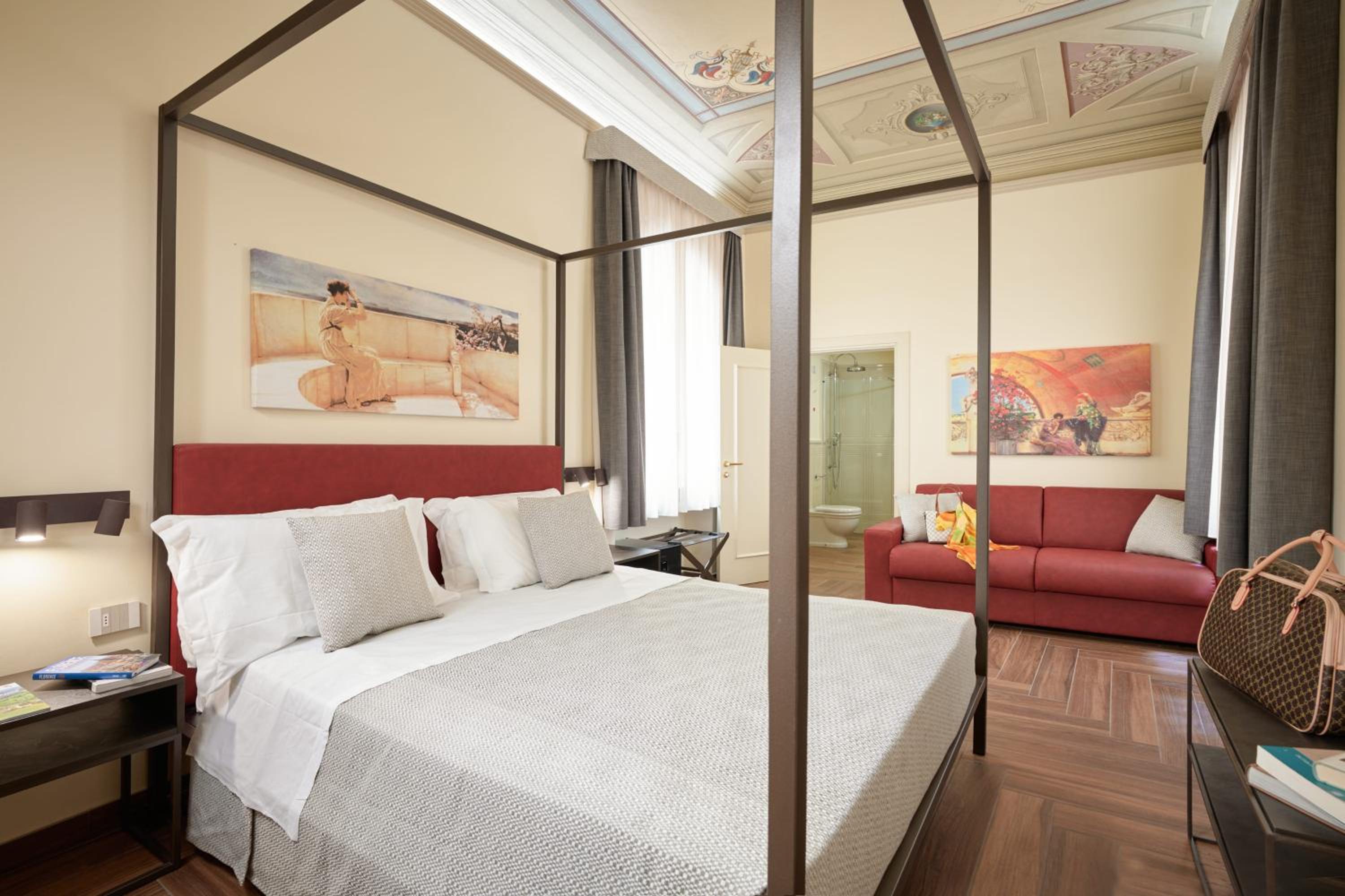 Standard King Room photo 1