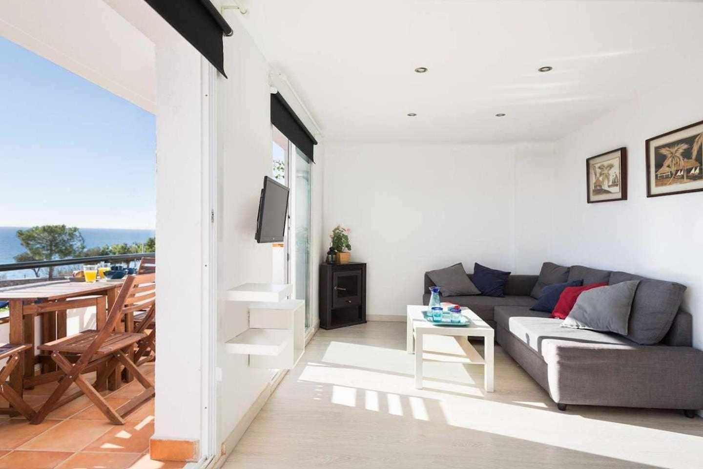 Apartment with Sea View photo 2