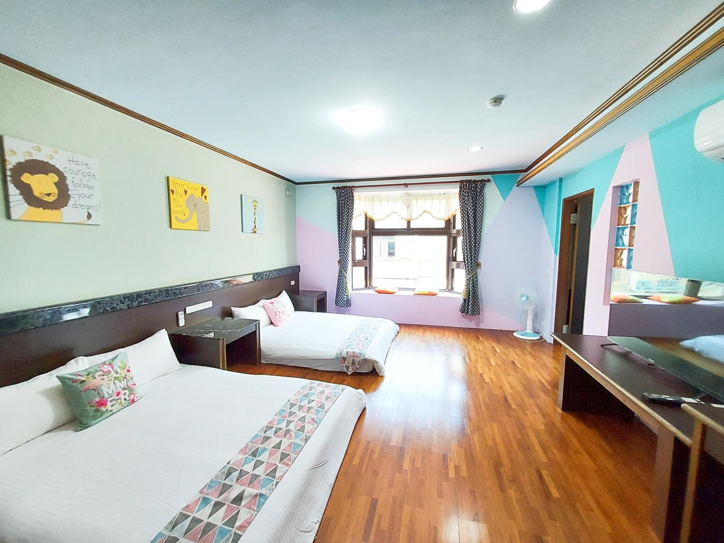 Classic Quadruple Room