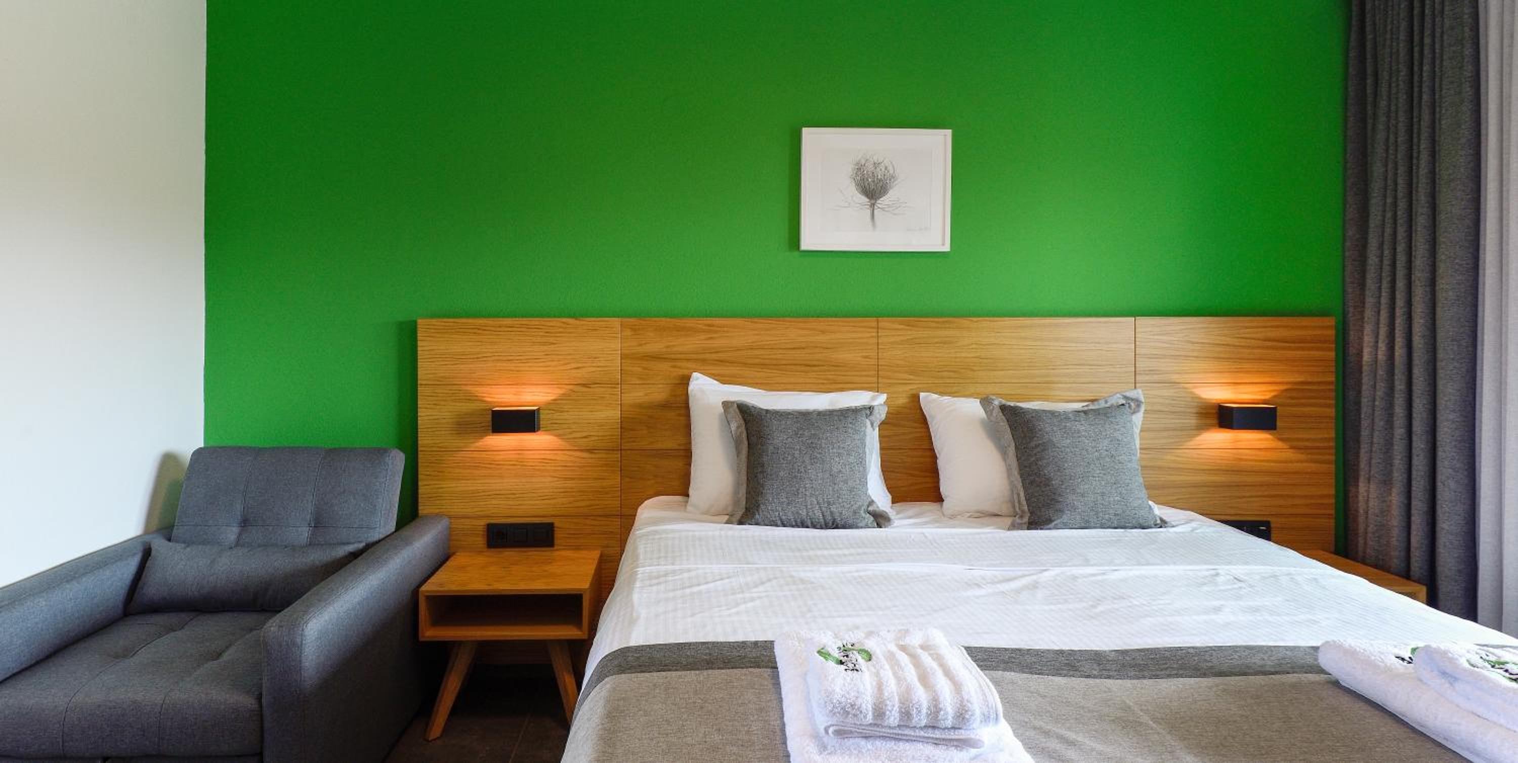 Double Room with Balcony (2 Adults + 1 Child) photo 1