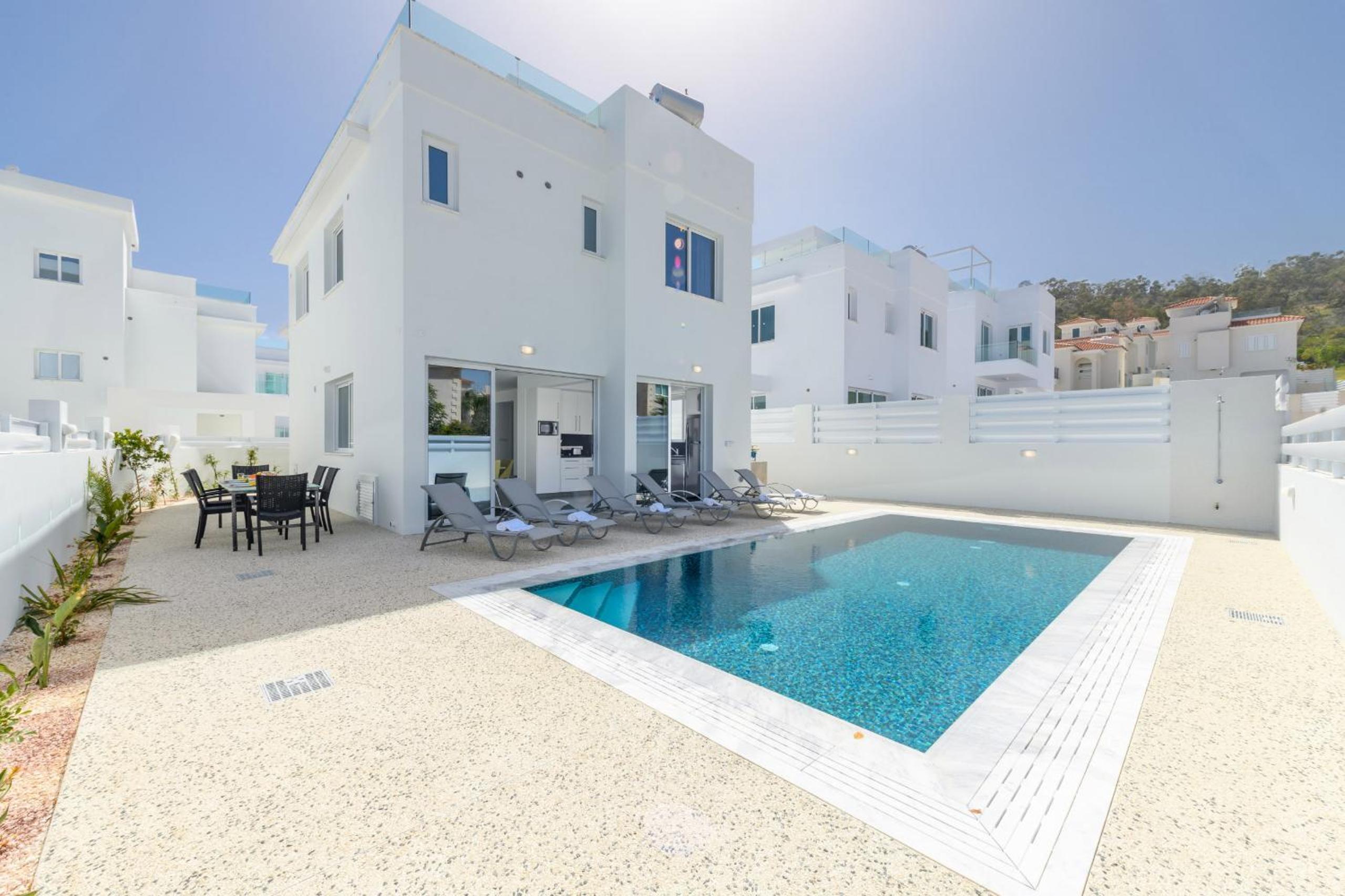 Green Bay 17 - Three -bedroom Villa with Private Pool photo 2