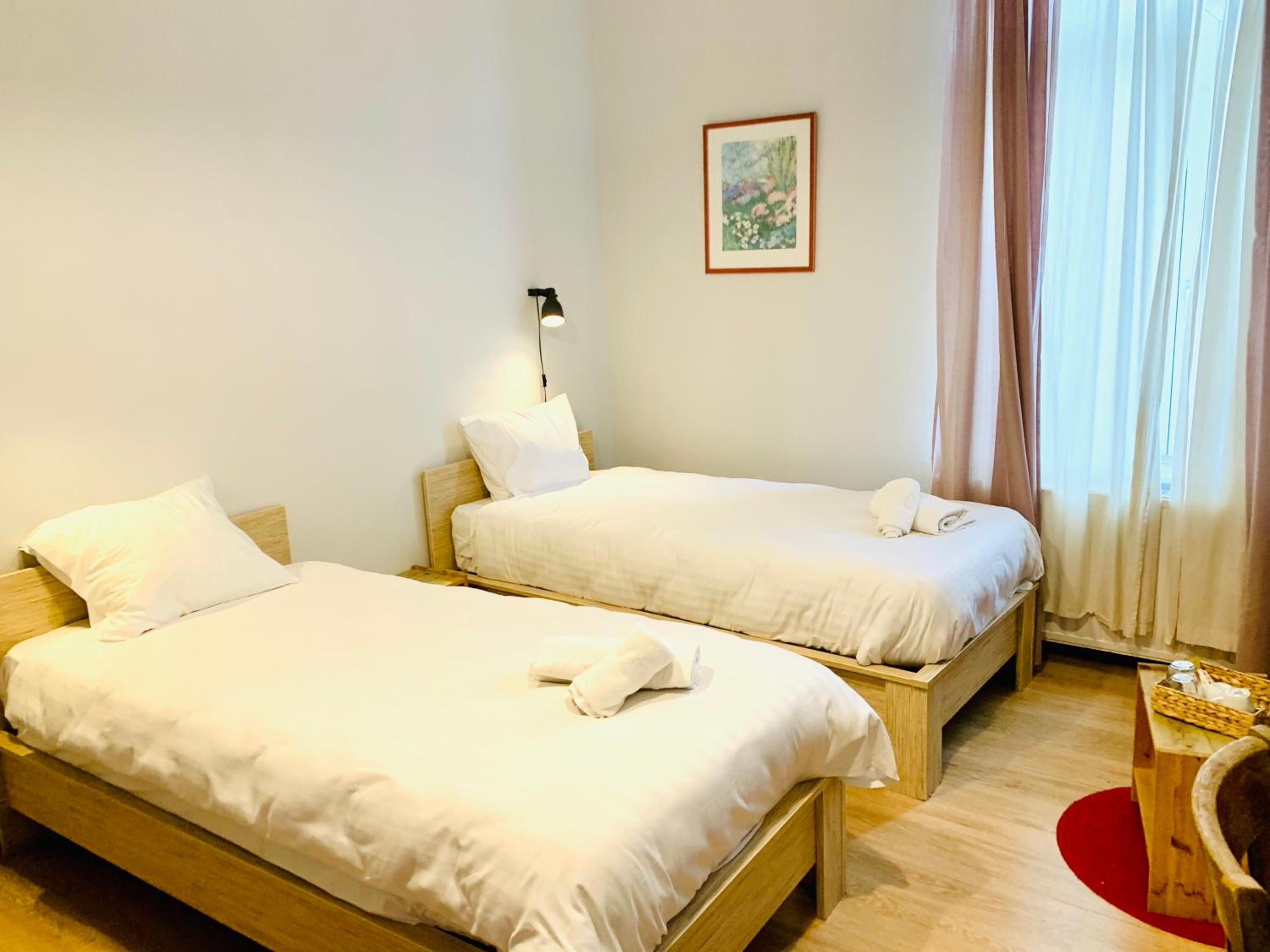 Twin Room - Photo 1