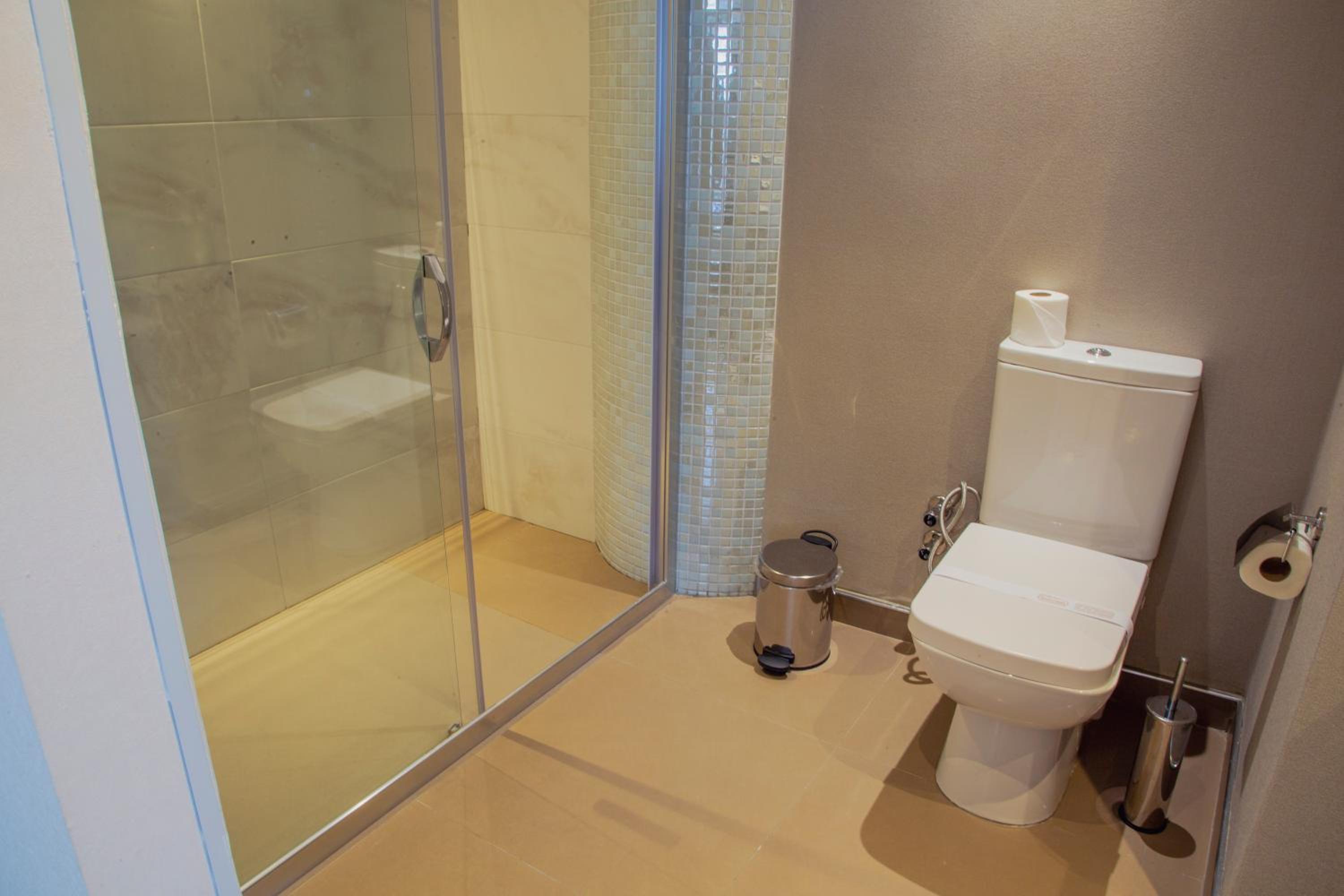 Standard Double Room - Photo 10