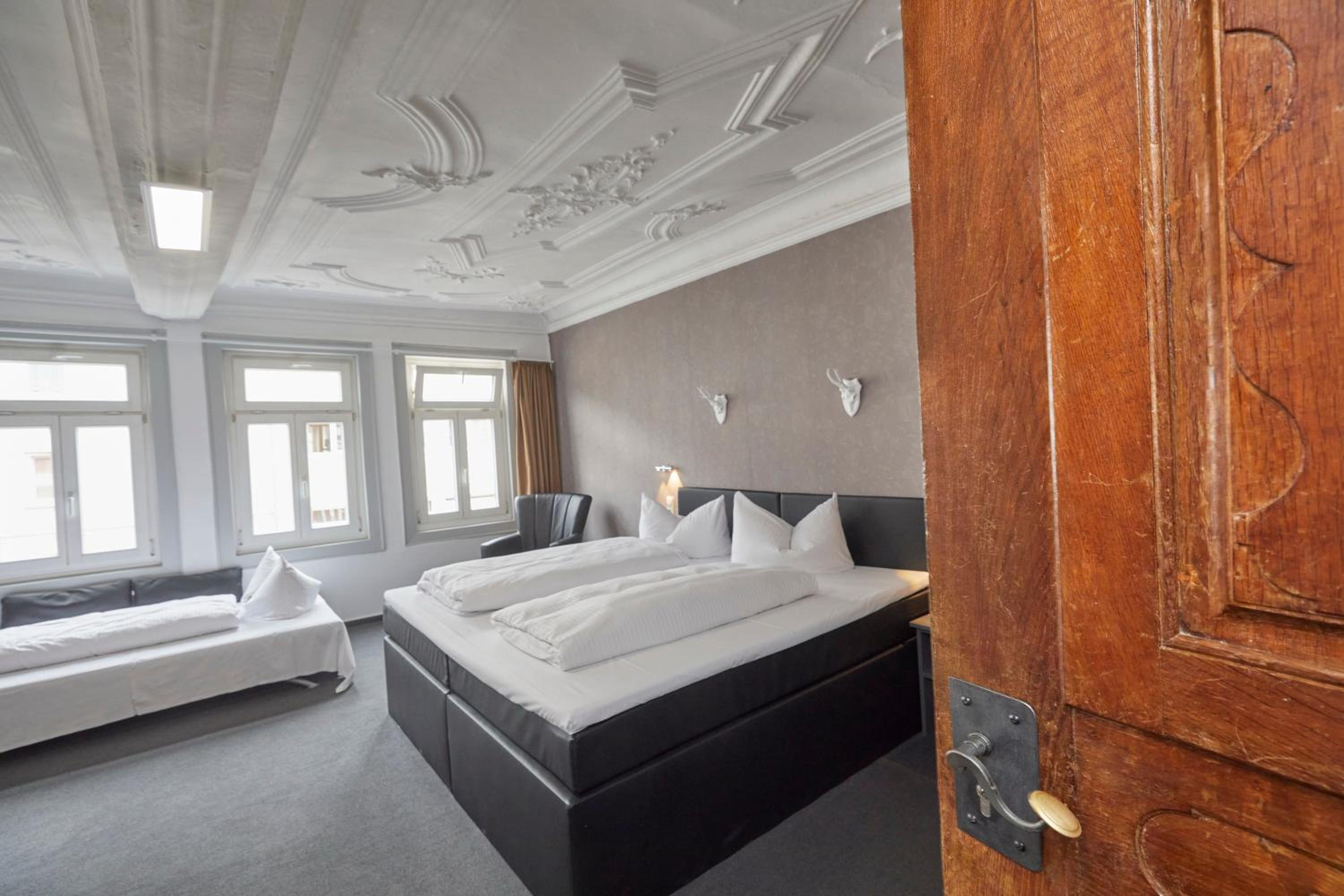 Triple Room with Bathroom - Photo 3