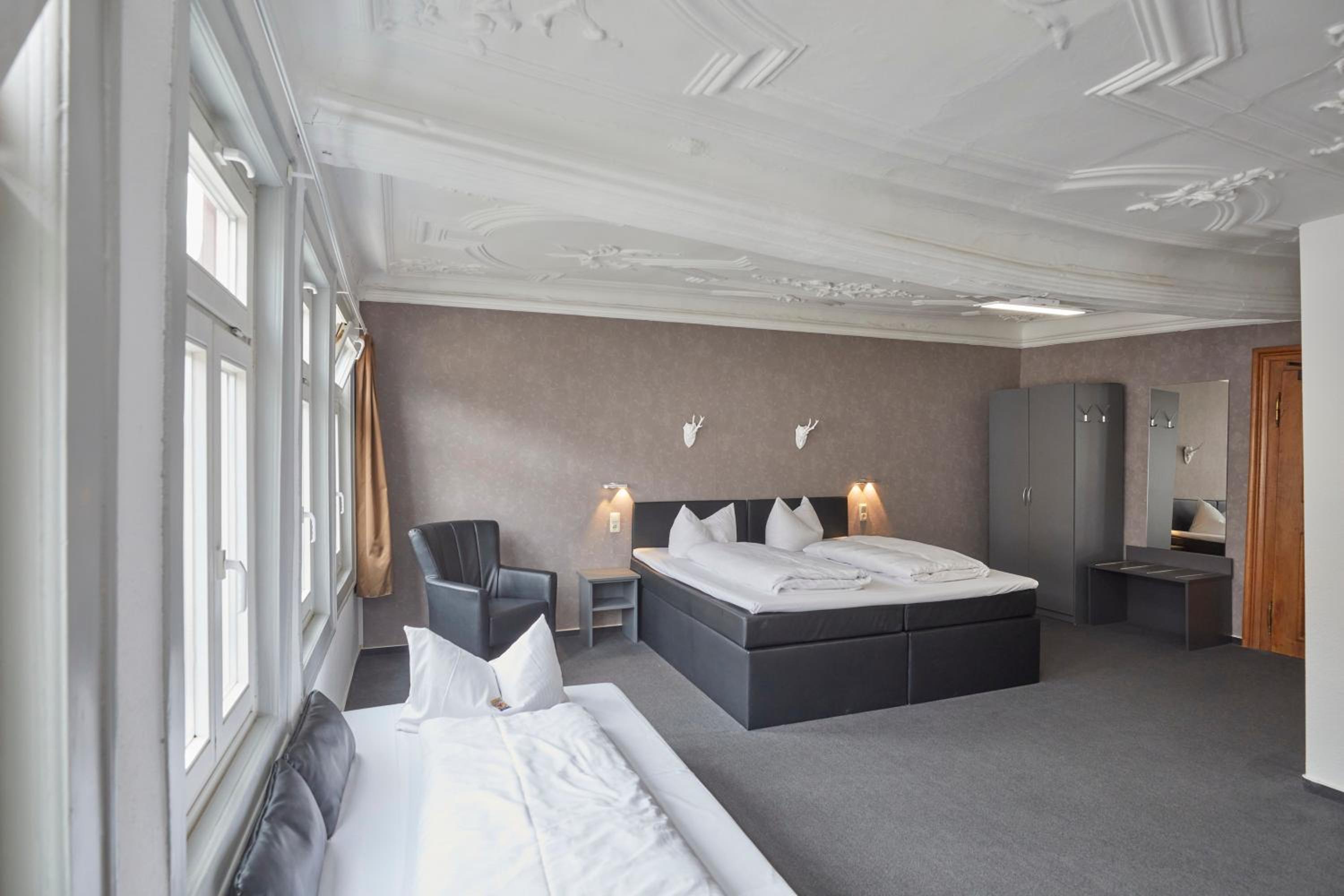 Triple Room with Bathroom - Photo 1