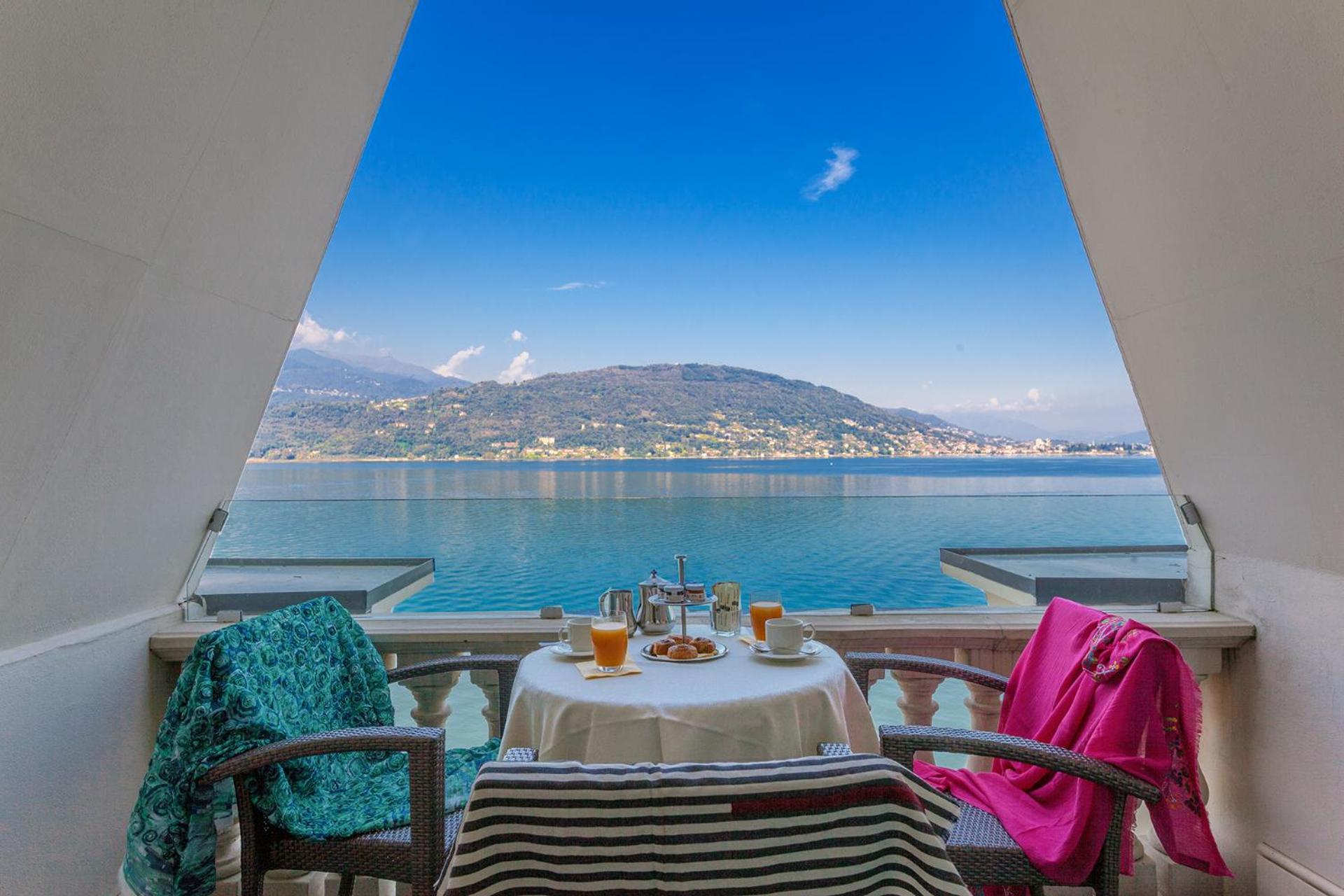 Presidential Suite with Lake View photo 2