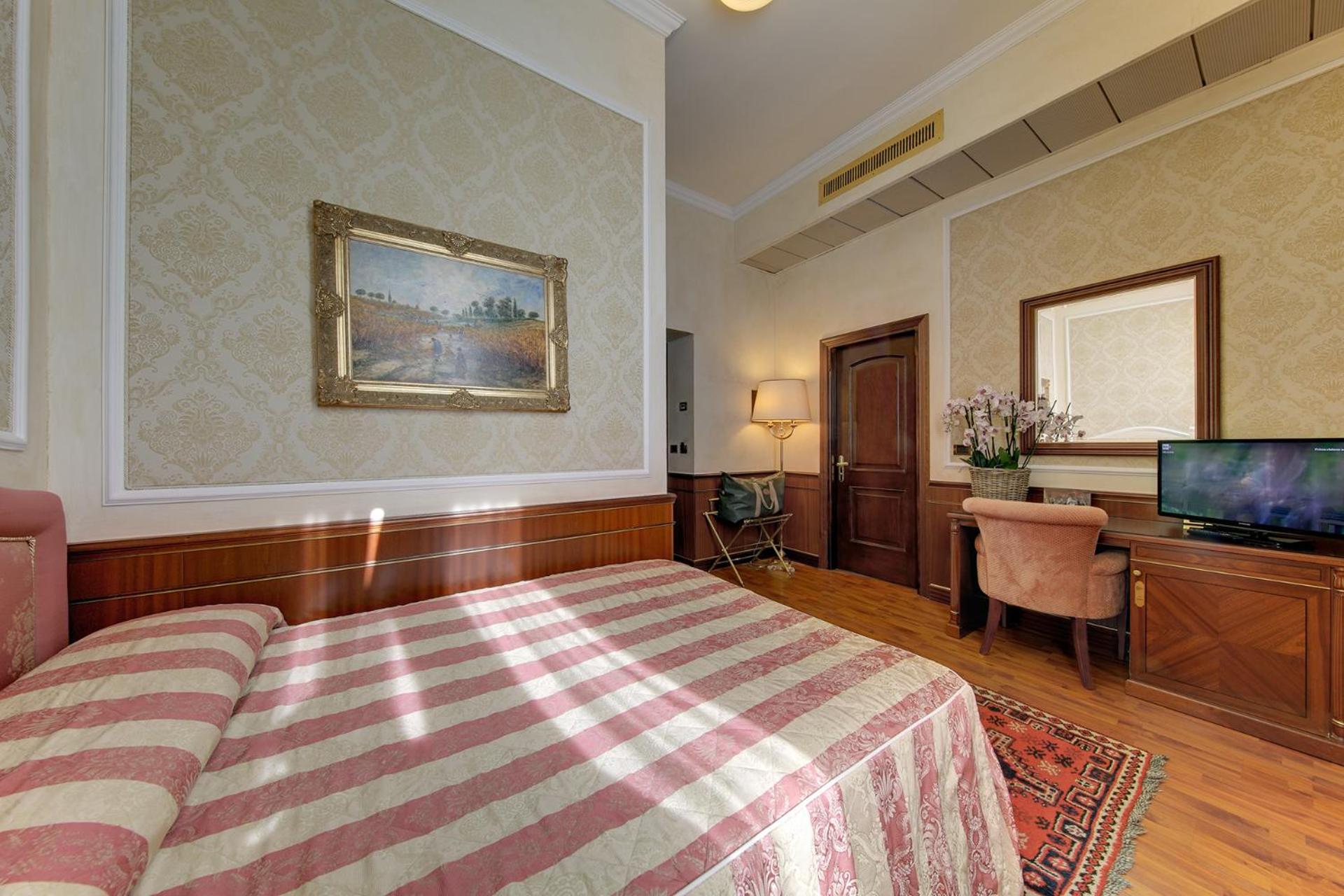 Double classic room, mountain view - Photo 9