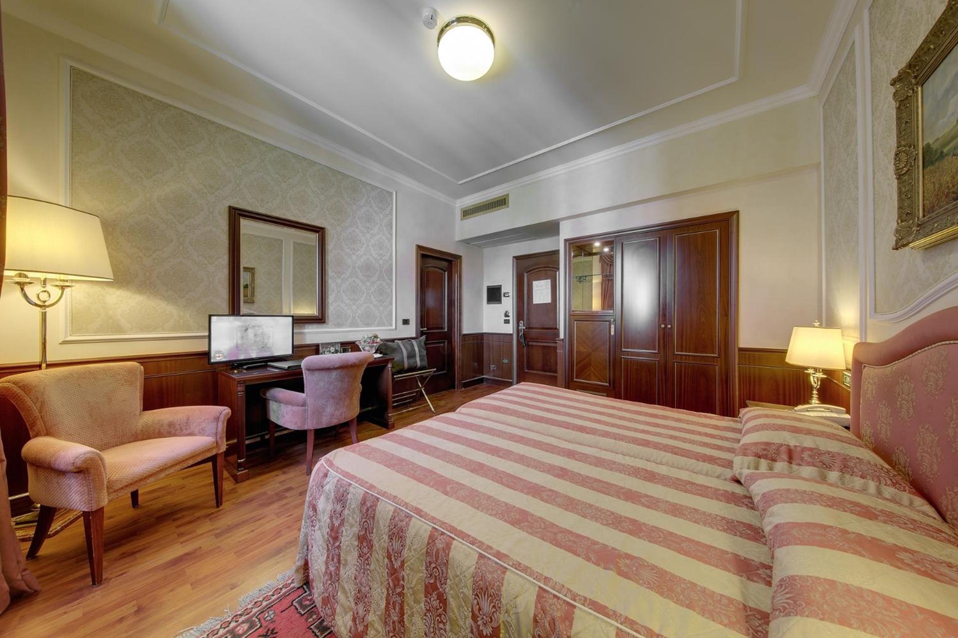 Deluxe Double or Twin Room - Mountain Side - Photo 2