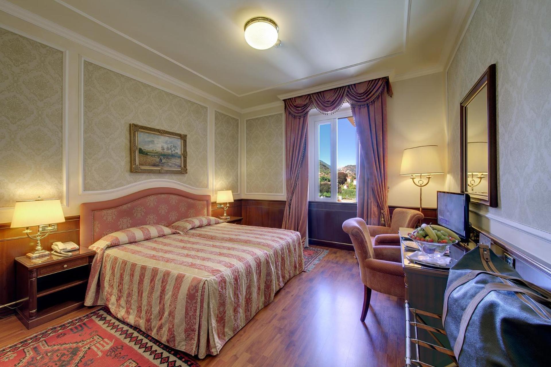 Deluxe Double or Twin Room - Mountain Side - Photo 4