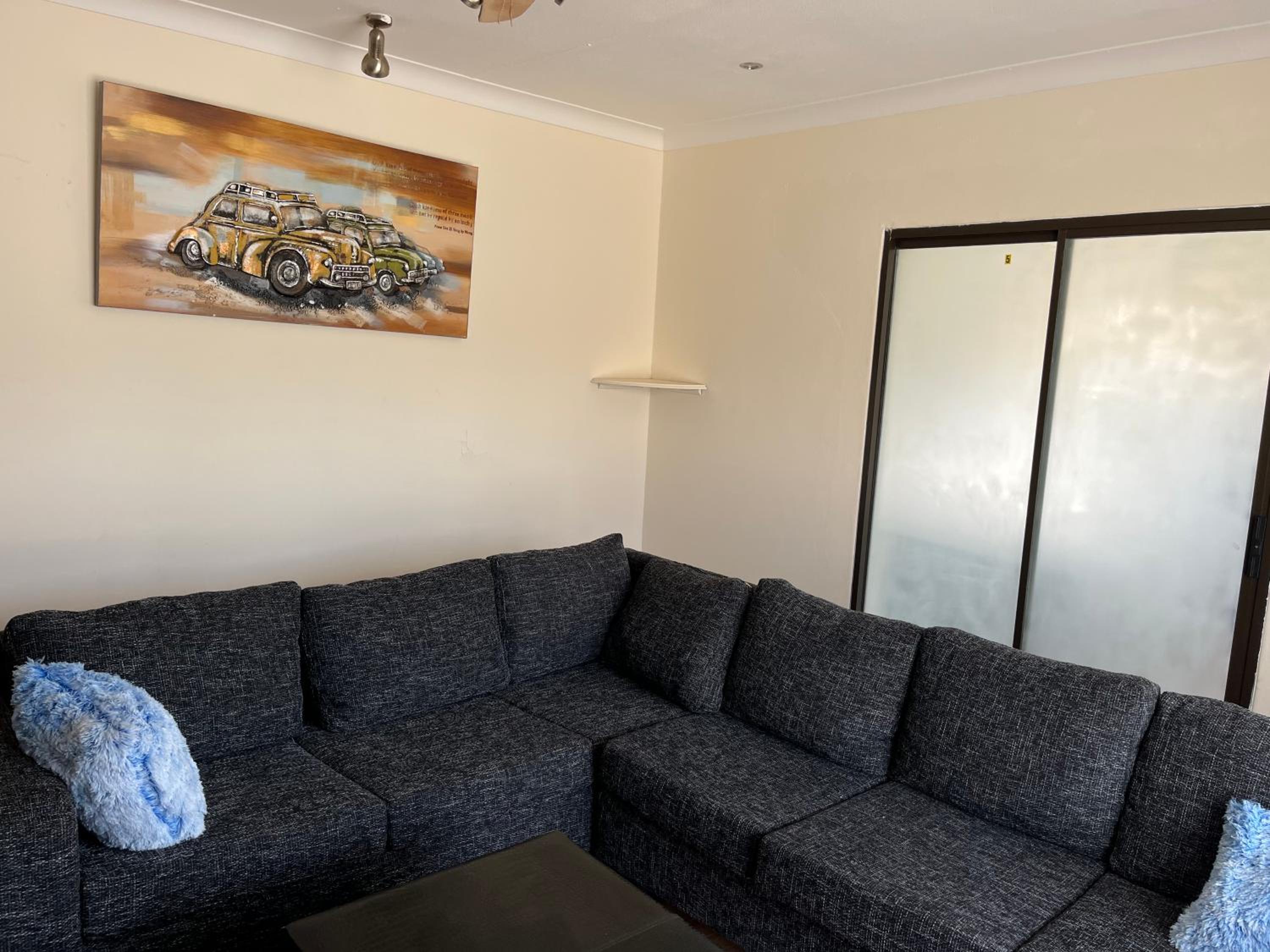 Four-Bedroom House - Photo 3