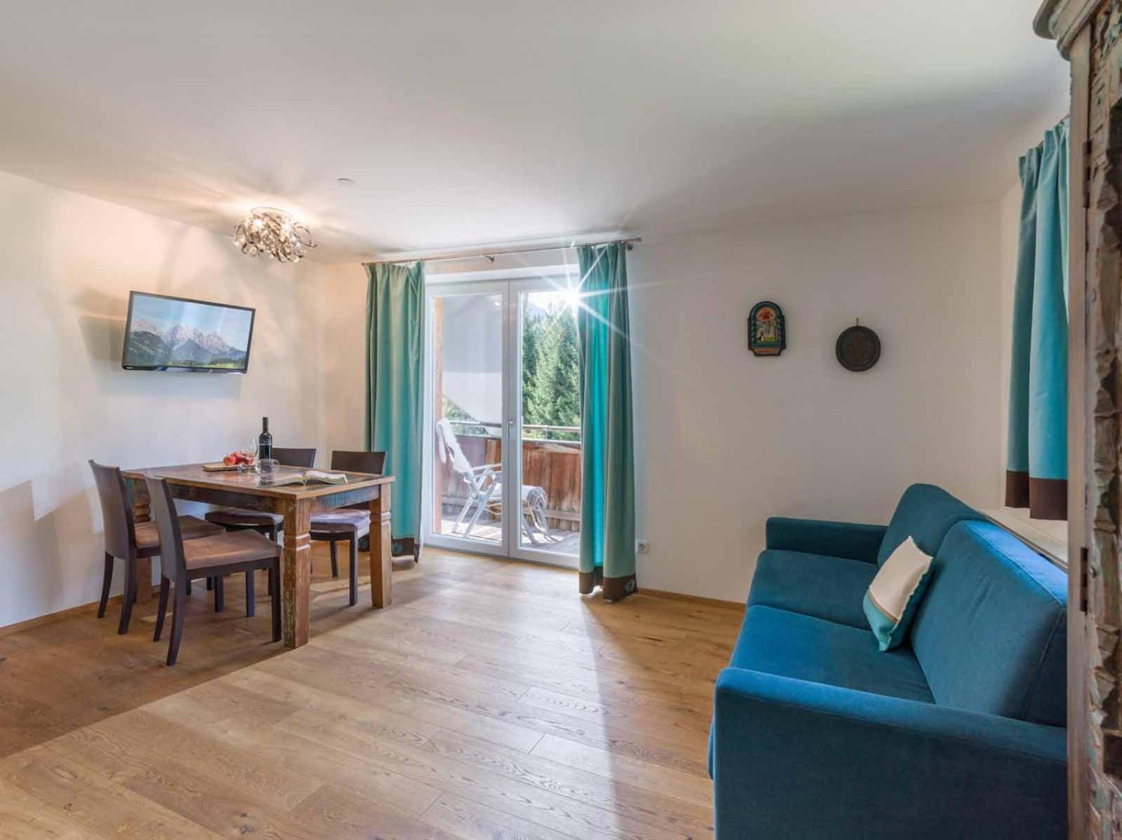Apartment with Balcony photo 1