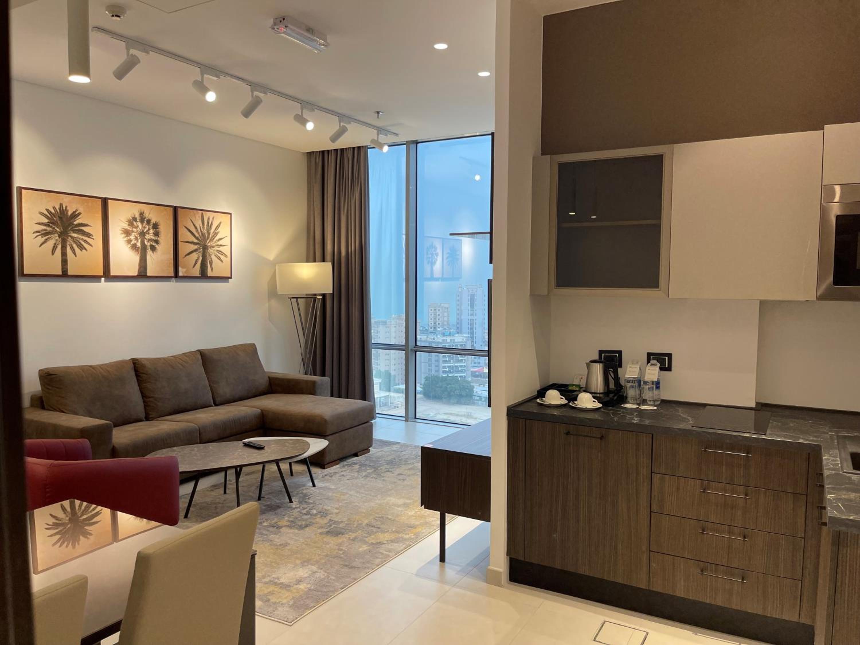 Superior Suite - Photo 6