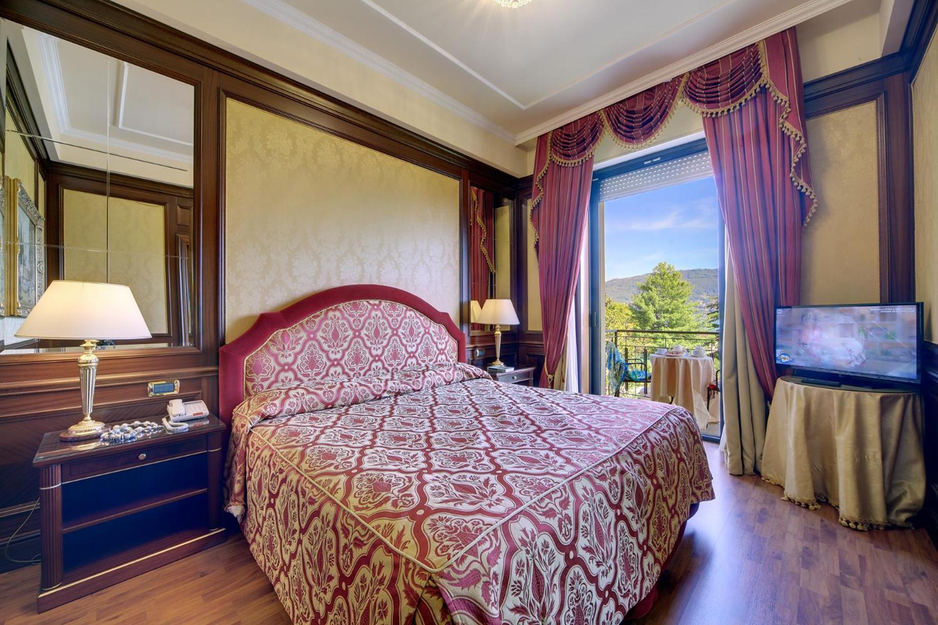 Suite with Lake View - Photo 10