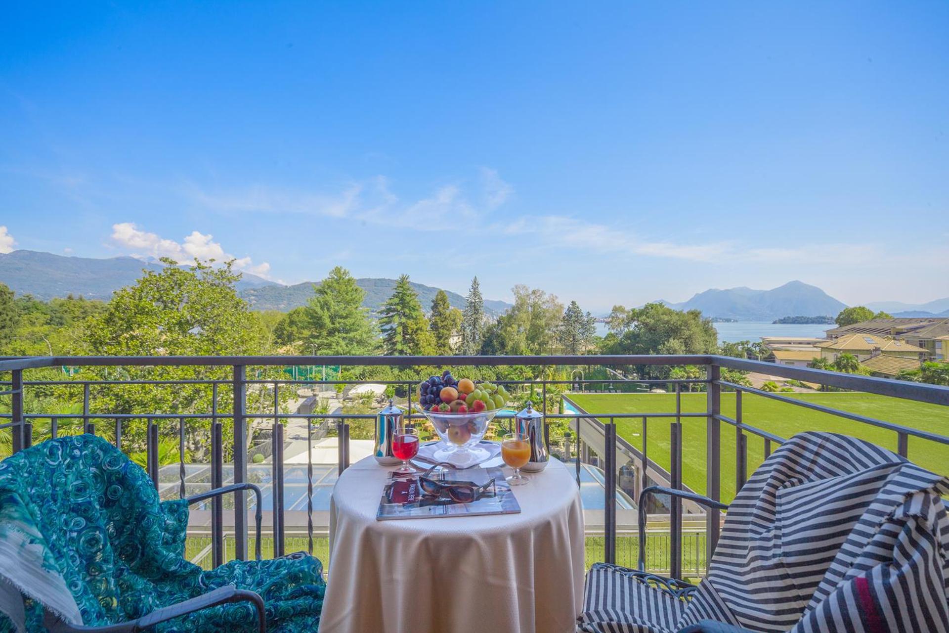 Suite with Lake View - Photo 9